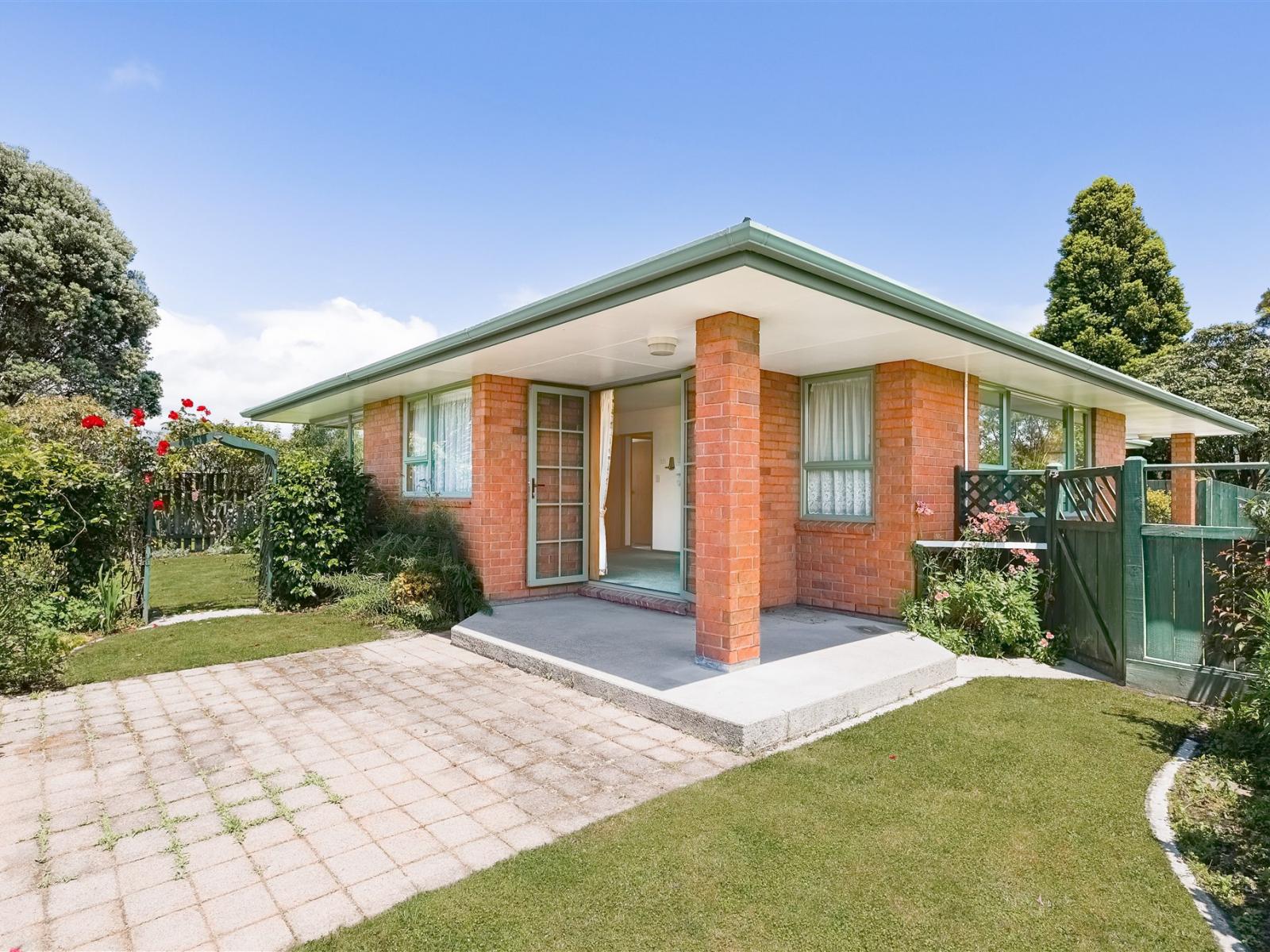 34 Henley Street, Westport