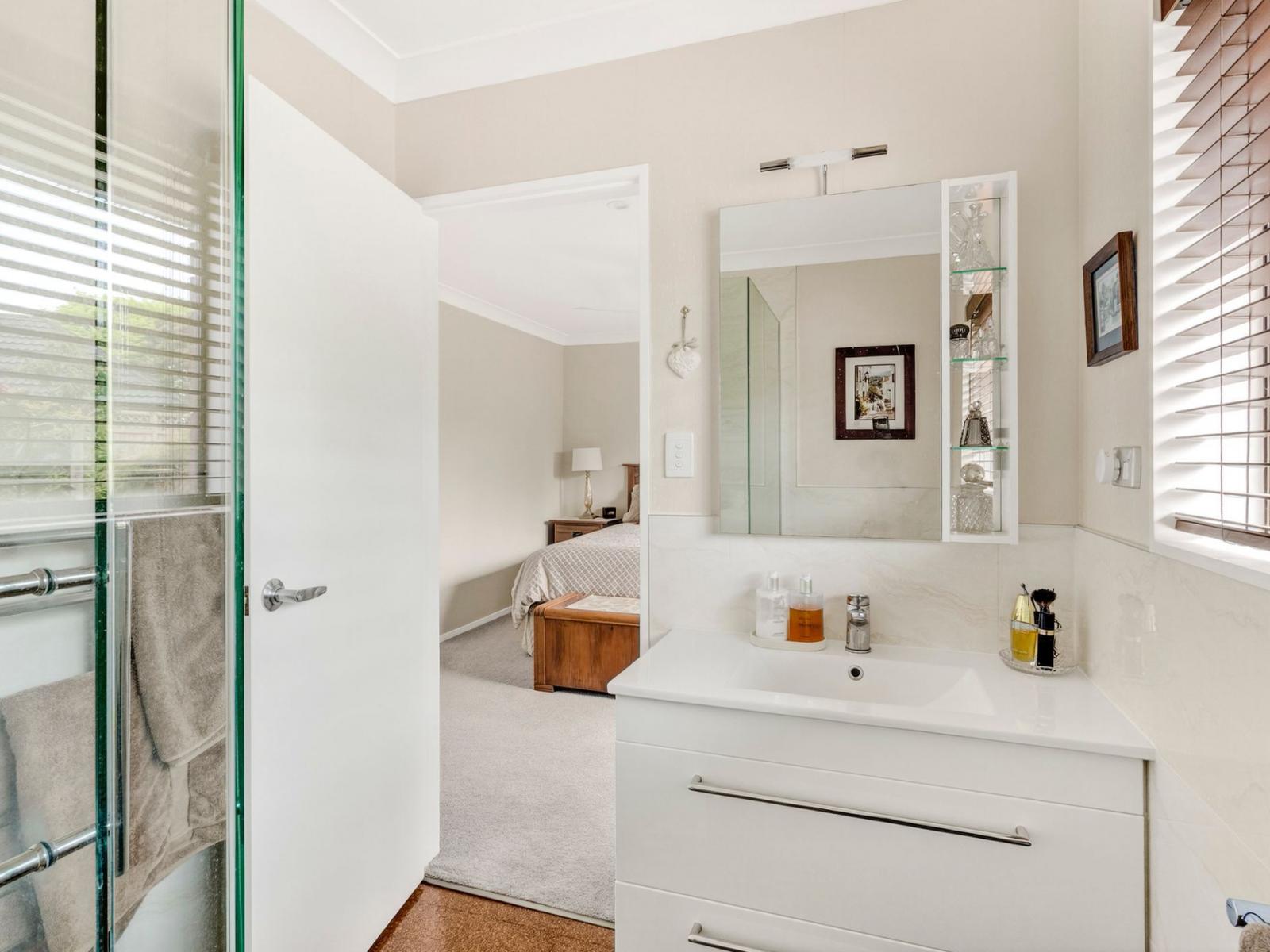 3 Bronte Place, Leamington