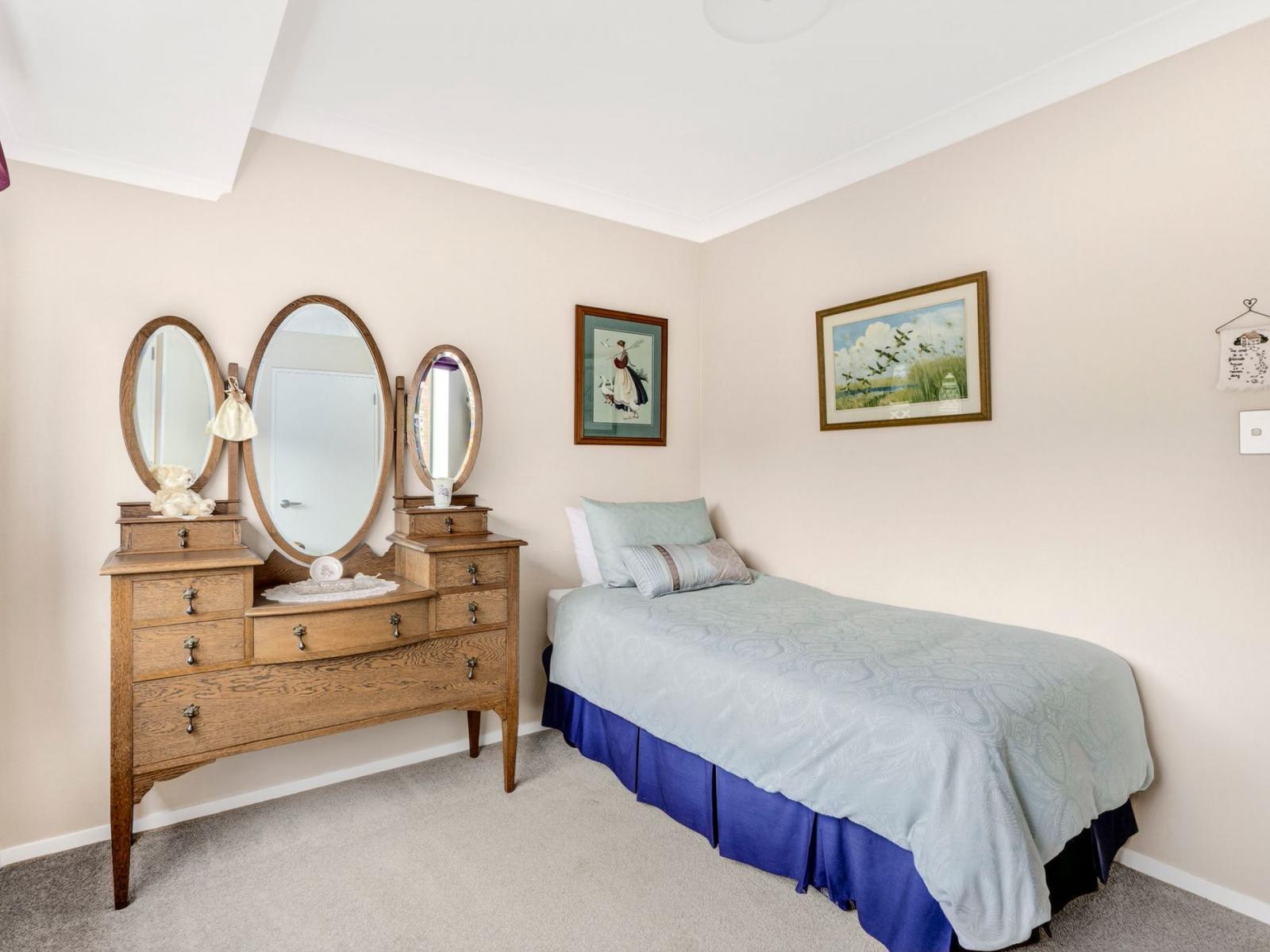 3 Bronte Place, Leamington