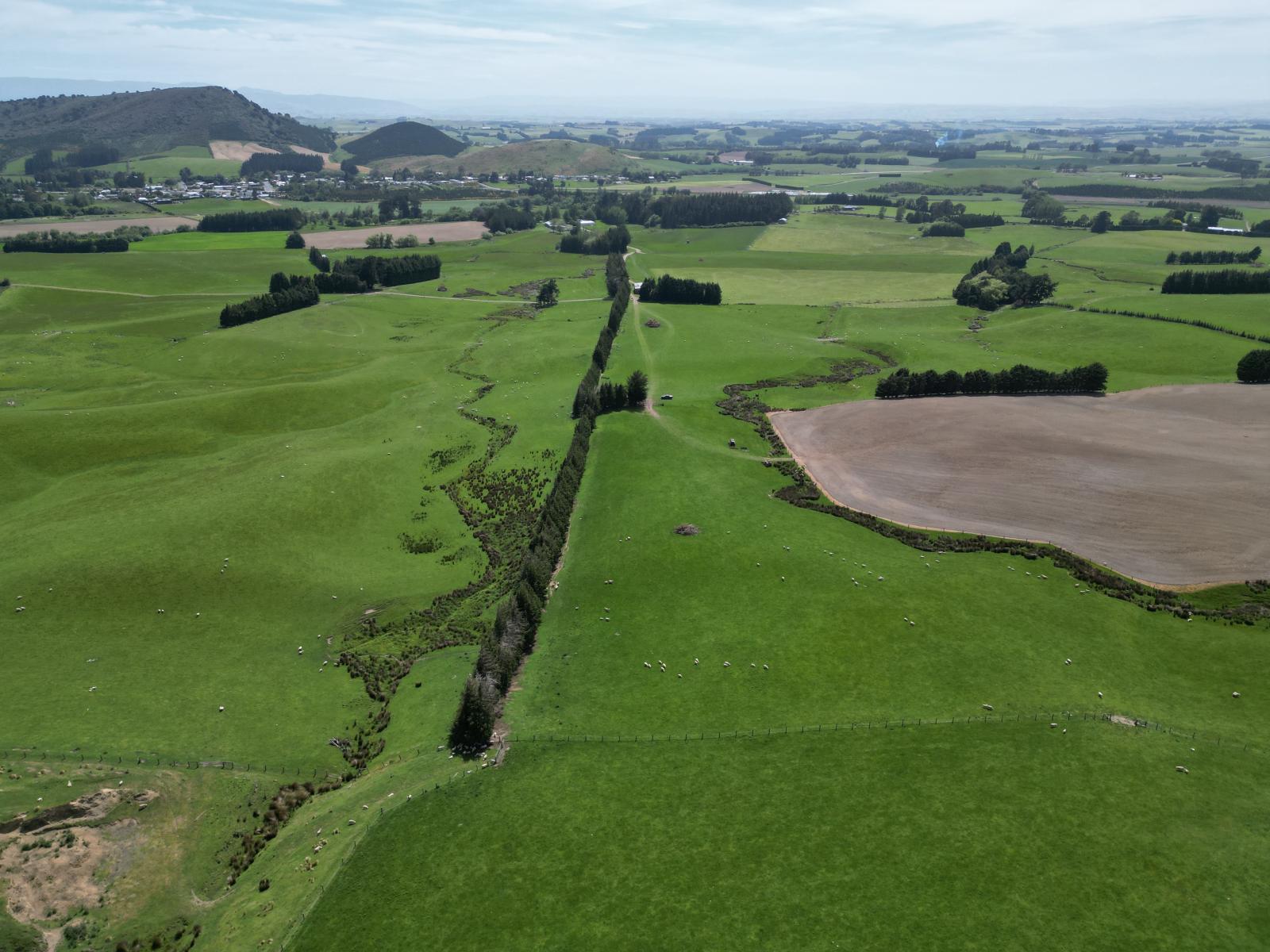 56 Hillfoot Road, Clinton