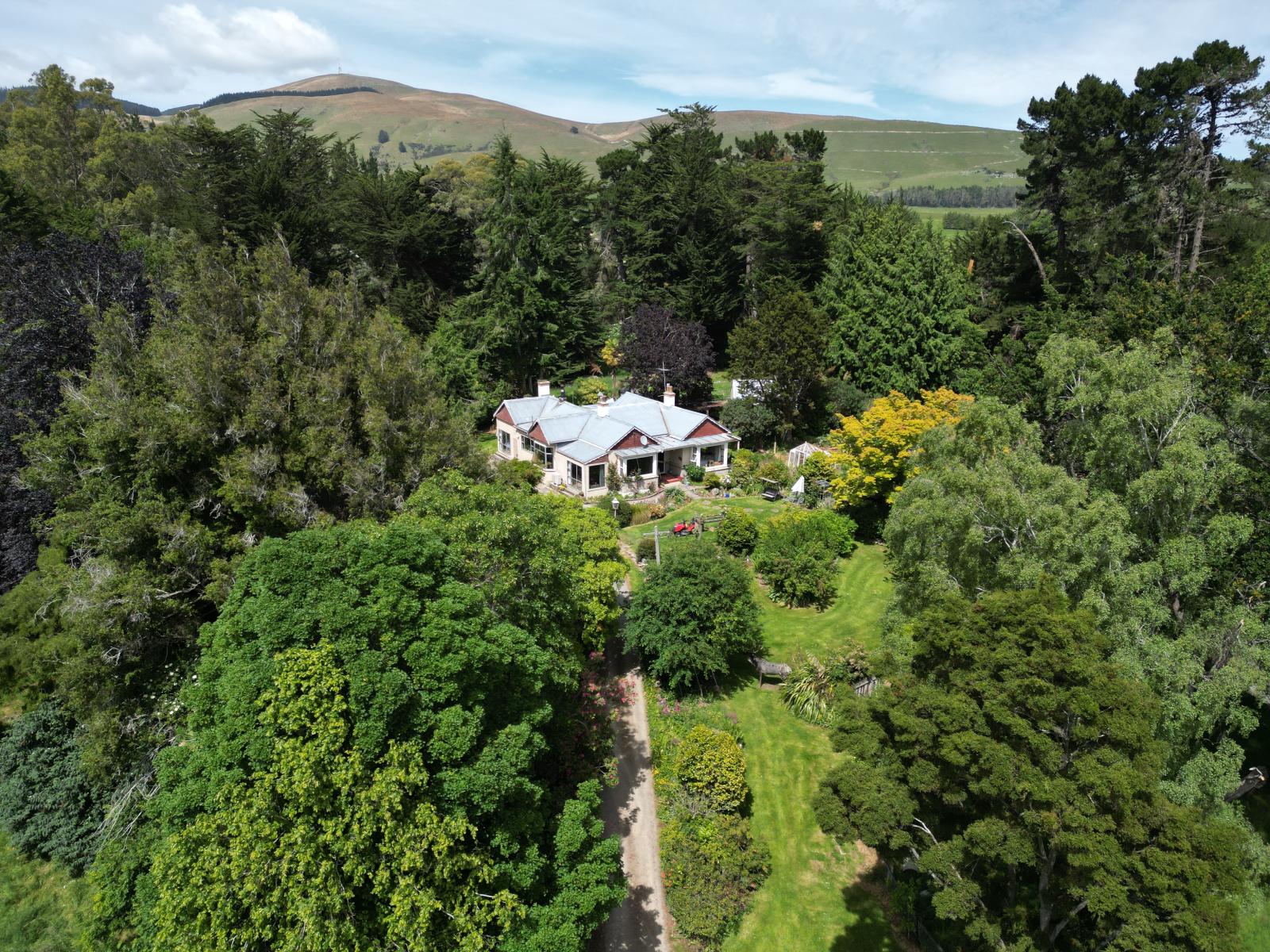 56 Hillfoot Road, Clinton