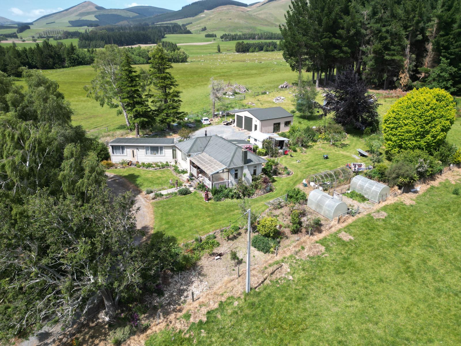 56 Hillfoot Road, Clinton