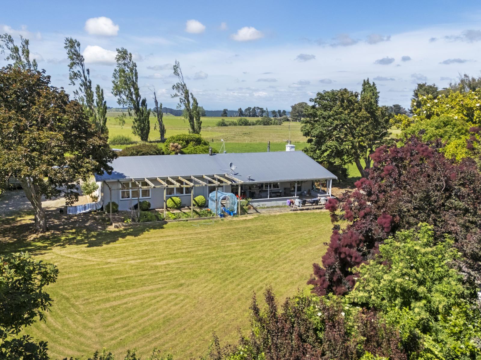 1974 Kimbolton Road, Kiwitea