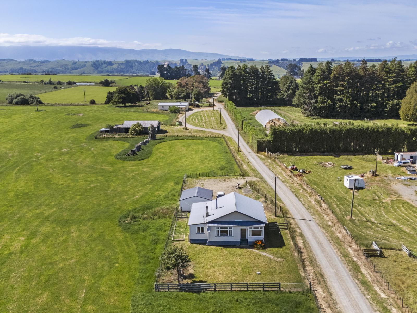 1974 Kimbolton Road, Kiwitea