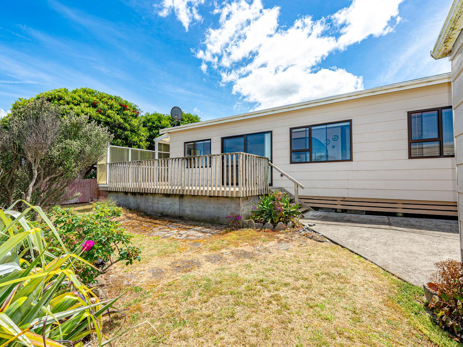 13 Okiwa Terrace, Waiinu Beach