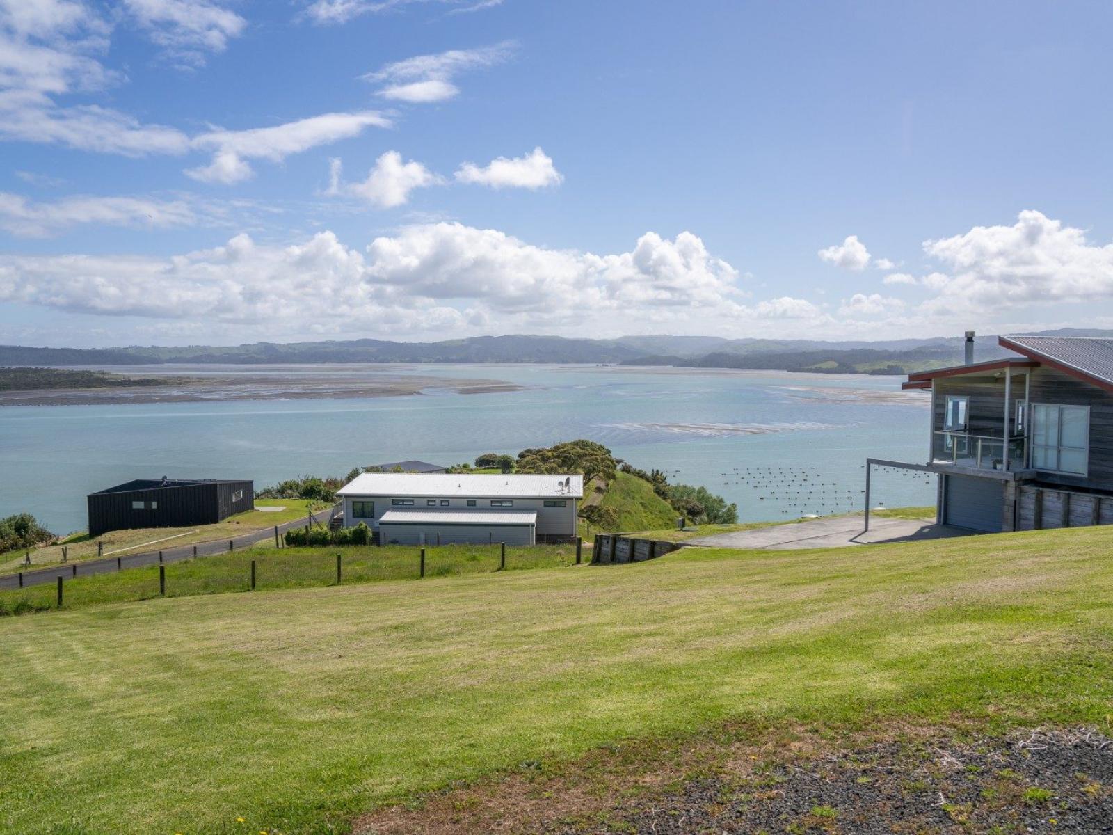 117 Te Wetini Roore Place, Aotea Harbour