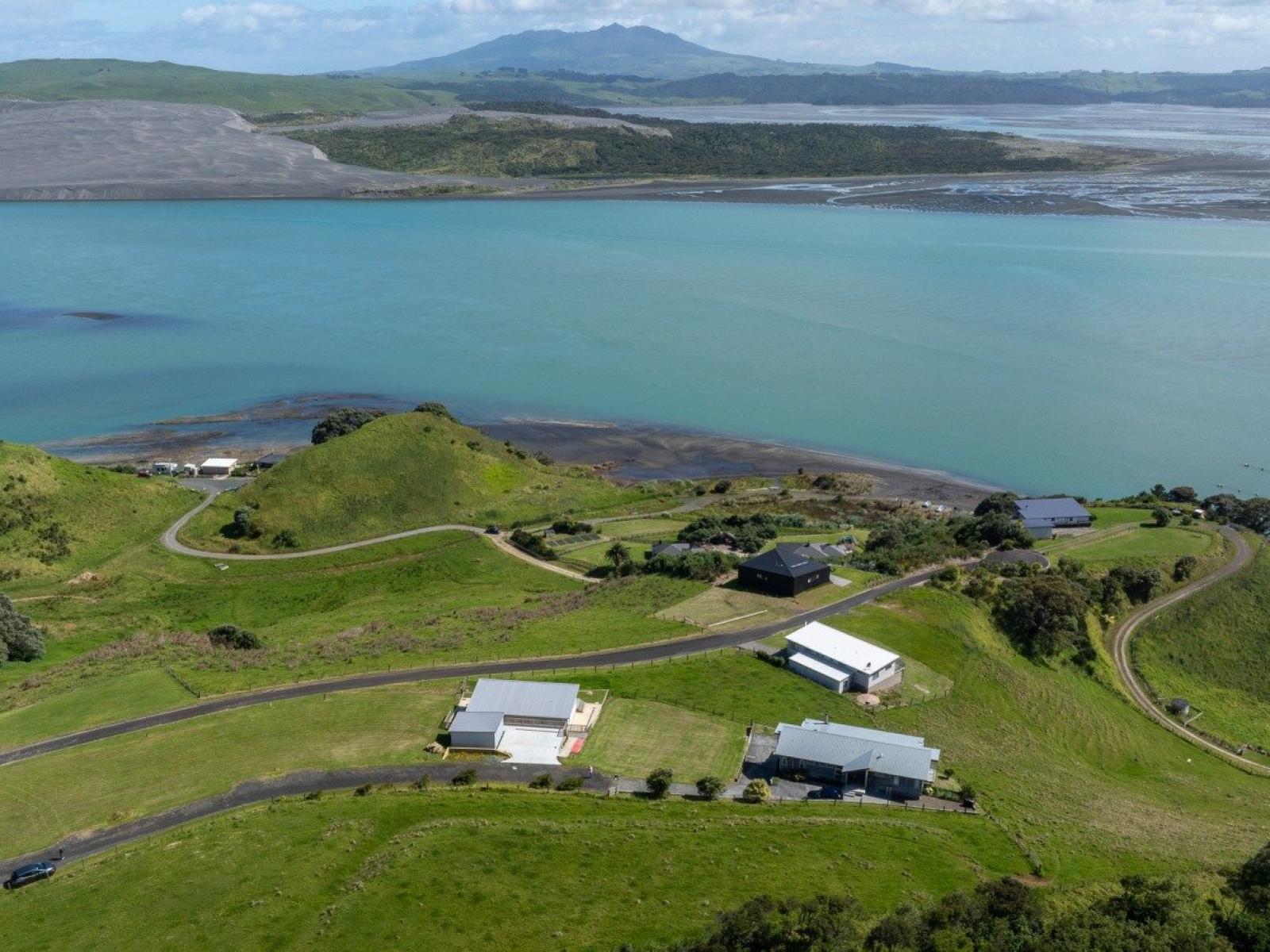 117 Te Wetini Roore Place, Aotea Harbour