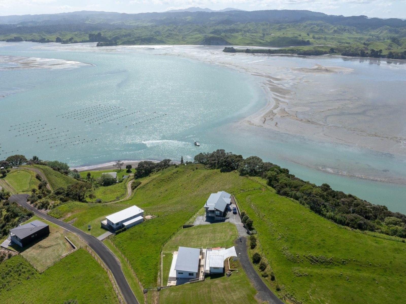 117 Te Wetini Roore Place, Aotea Harbour