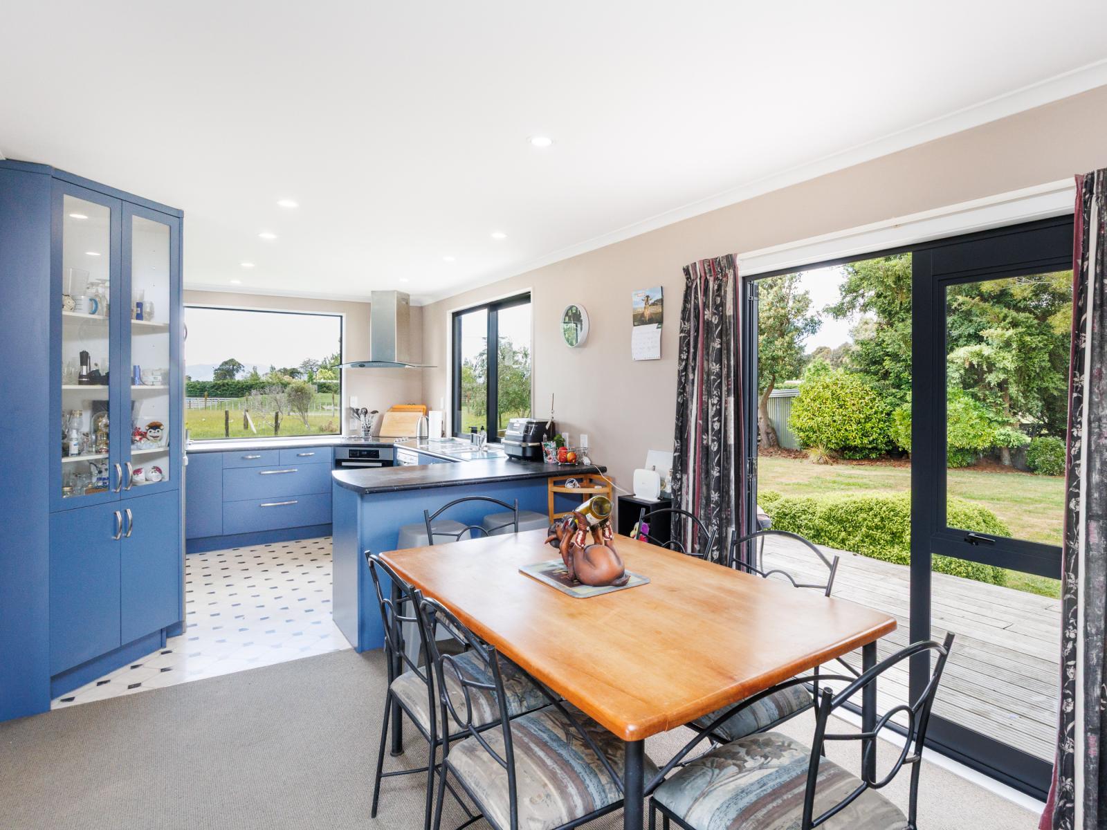 69 Reid Line East, Aorangi