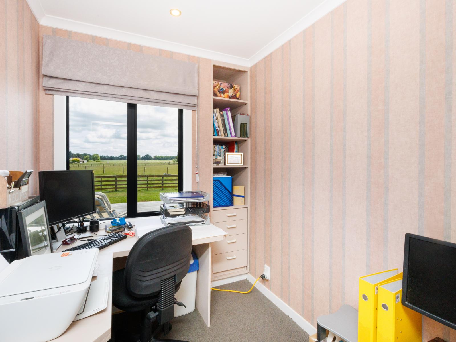 69 Reid Line East, Aorangi