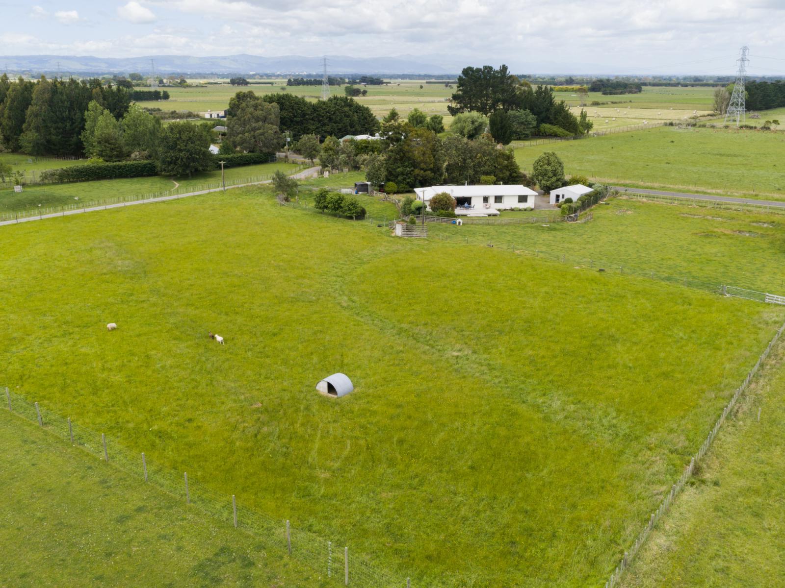 69 Reid Line East, Aorangi