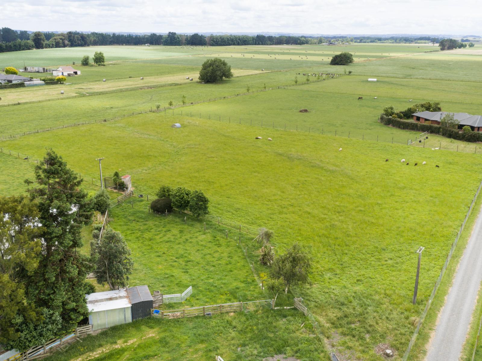 69 Reid Line East, Aorangi