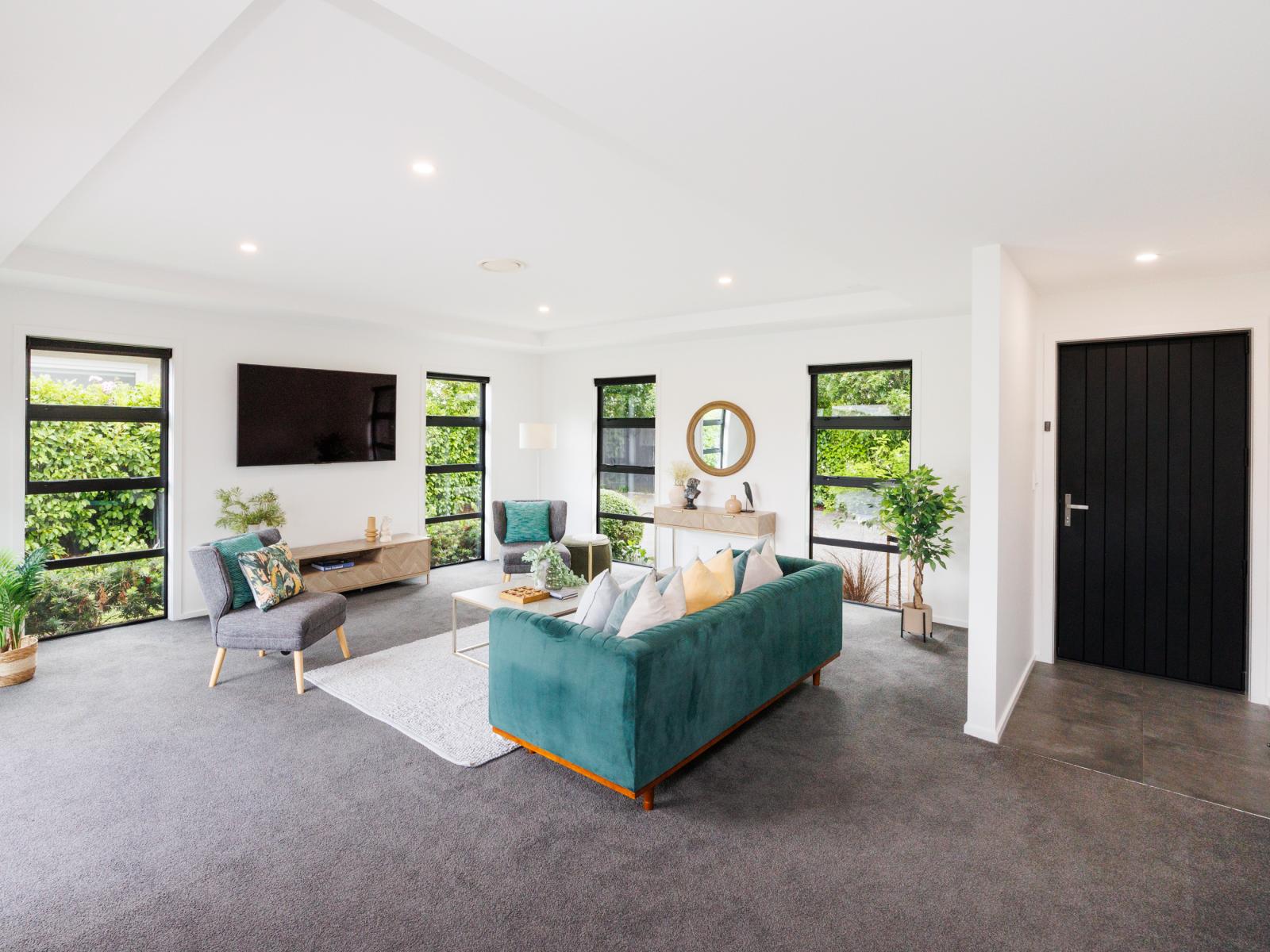 324A College Street, West End