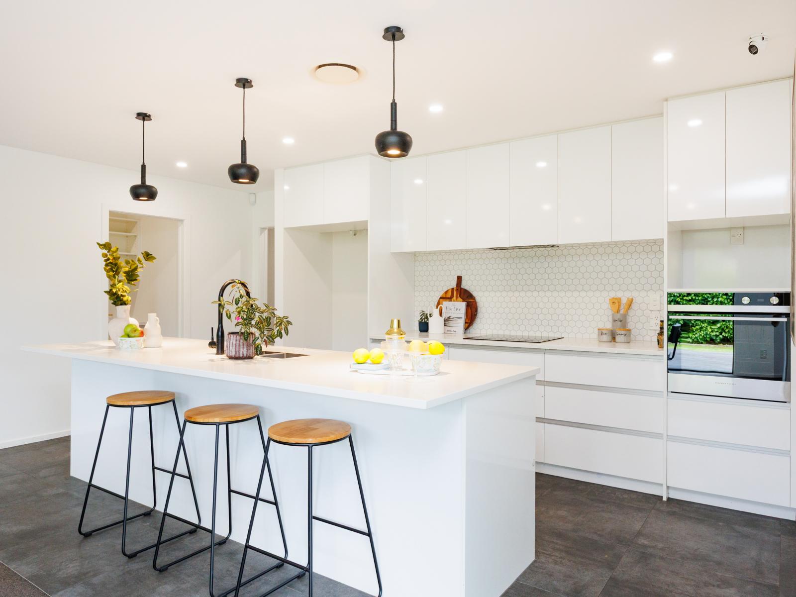 324A College Street, West End