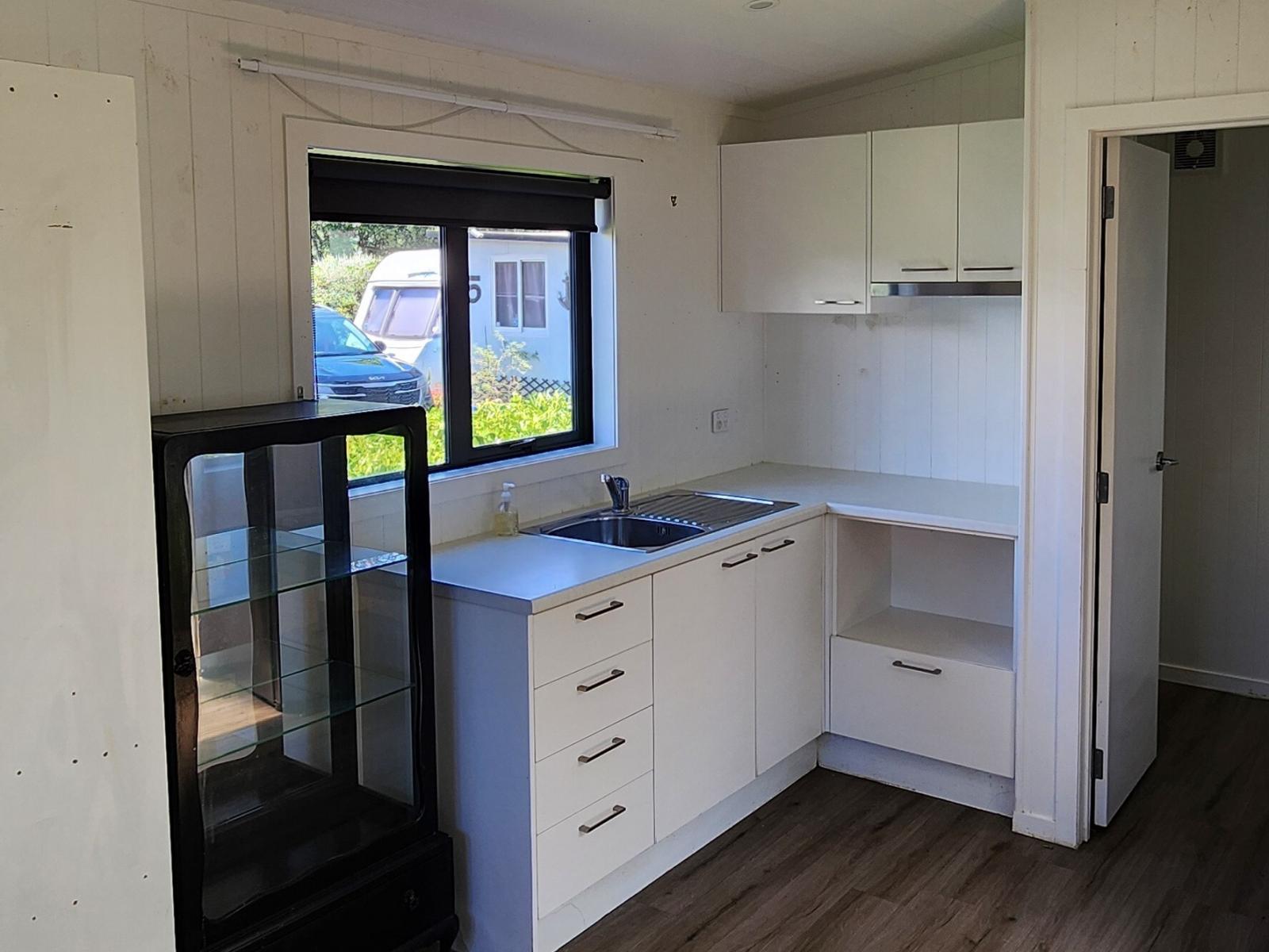 11, 20 Tasman Road, Otaki Beach