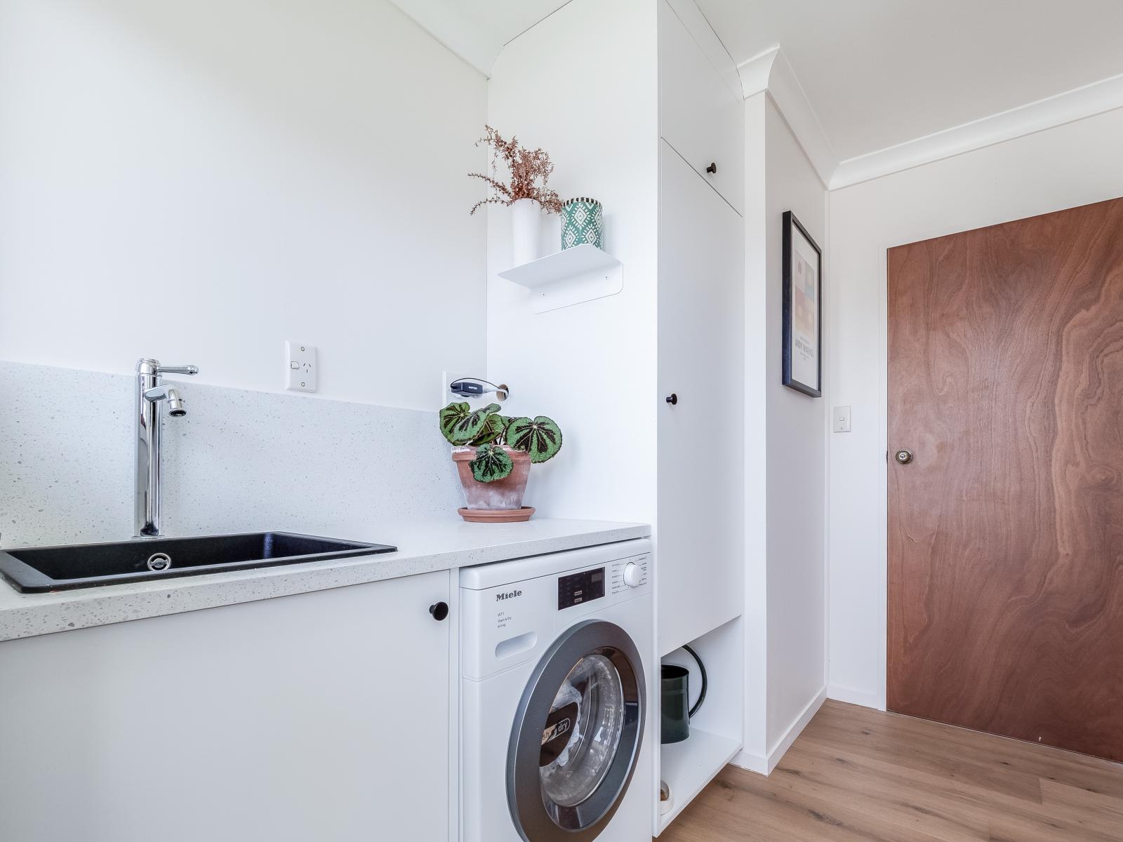 8 Conrad Place, Leamington