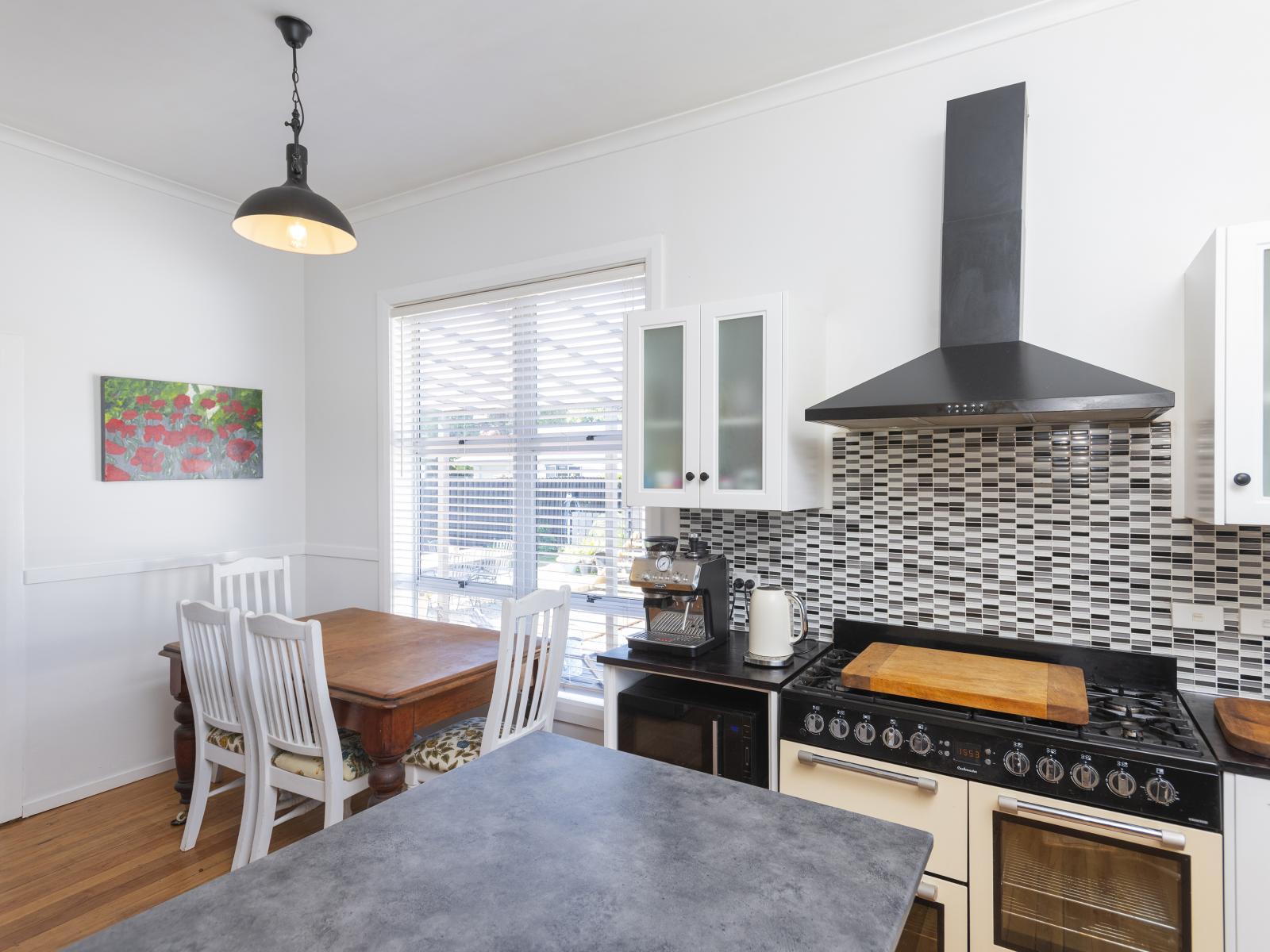 2 Kennedy Street, Mangapapa