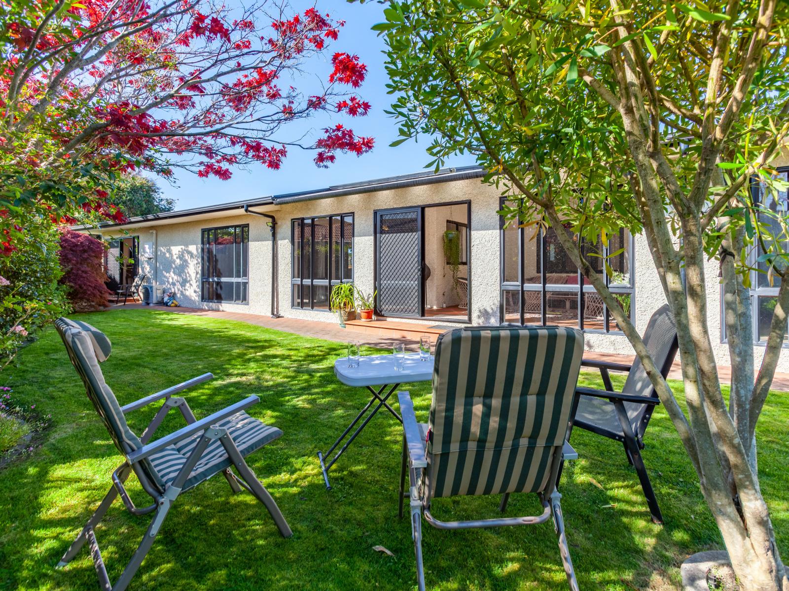 6 Bishops Close, Greenmeadows