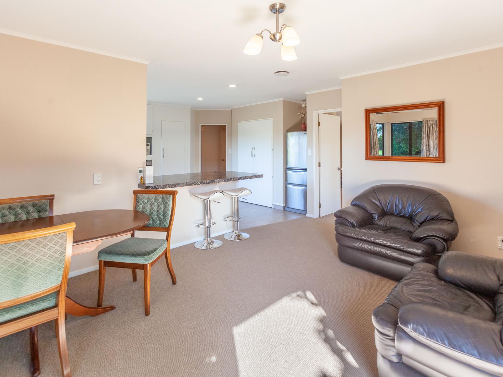 6 Bishops Close, Greenmeadows