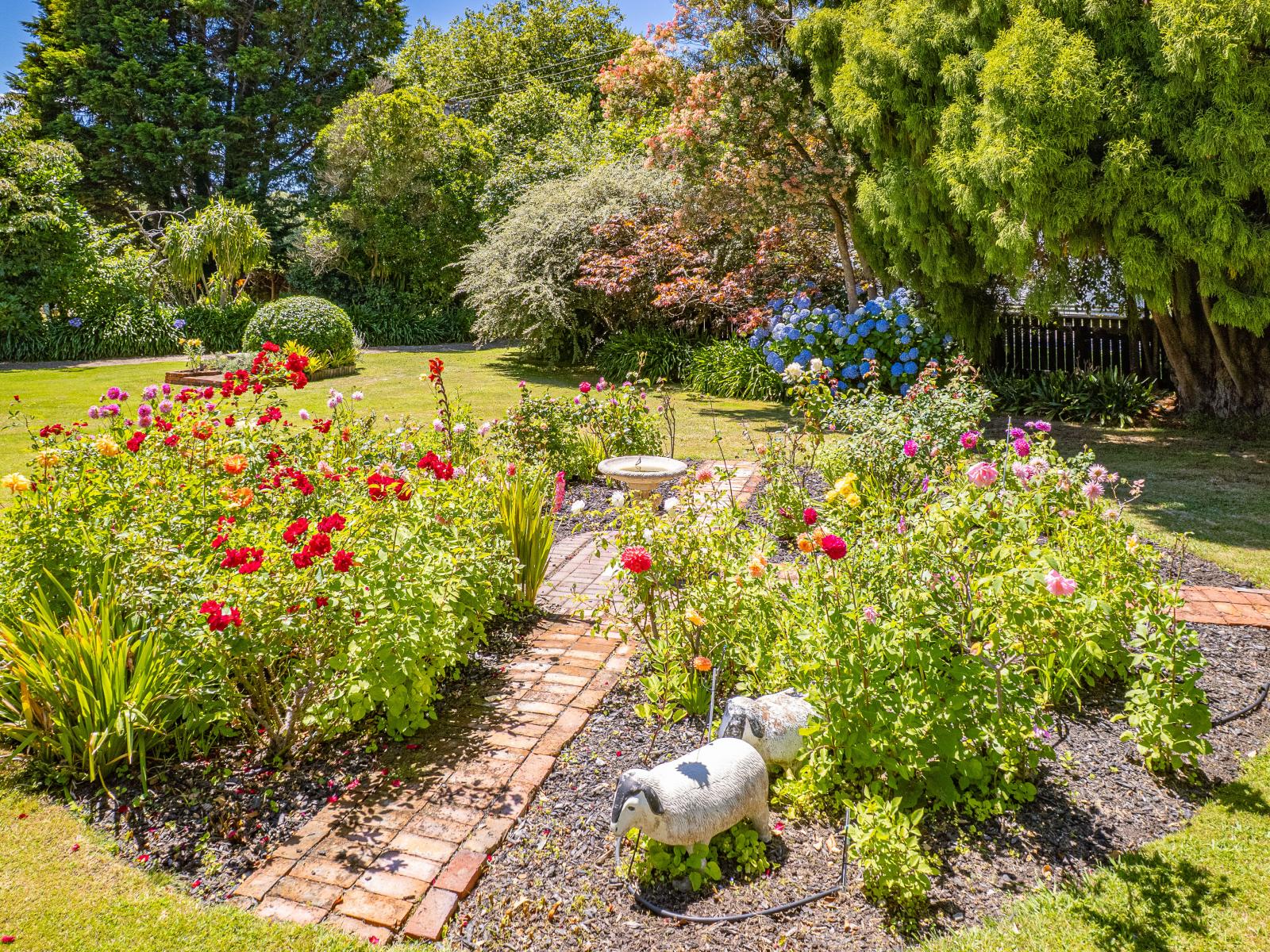 33 Riverbank Road, Okoia