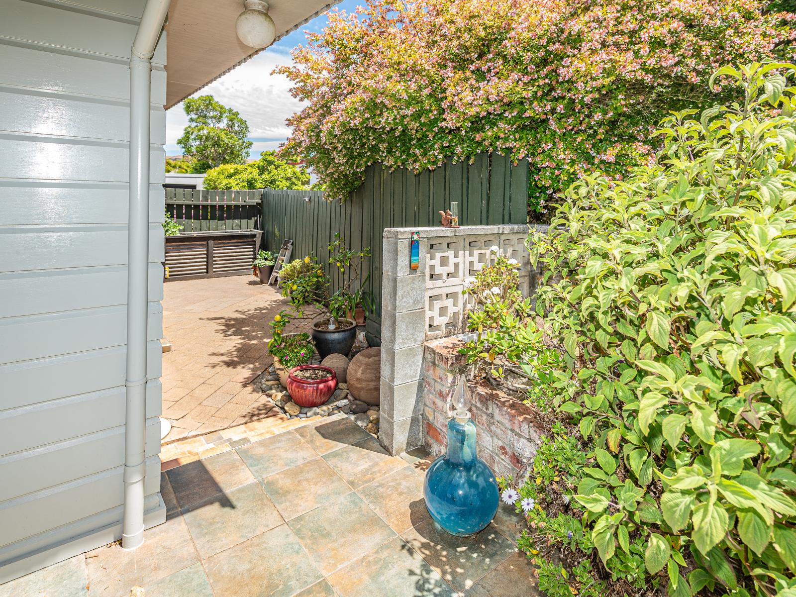 5A Alexa Place, St Johns Hill