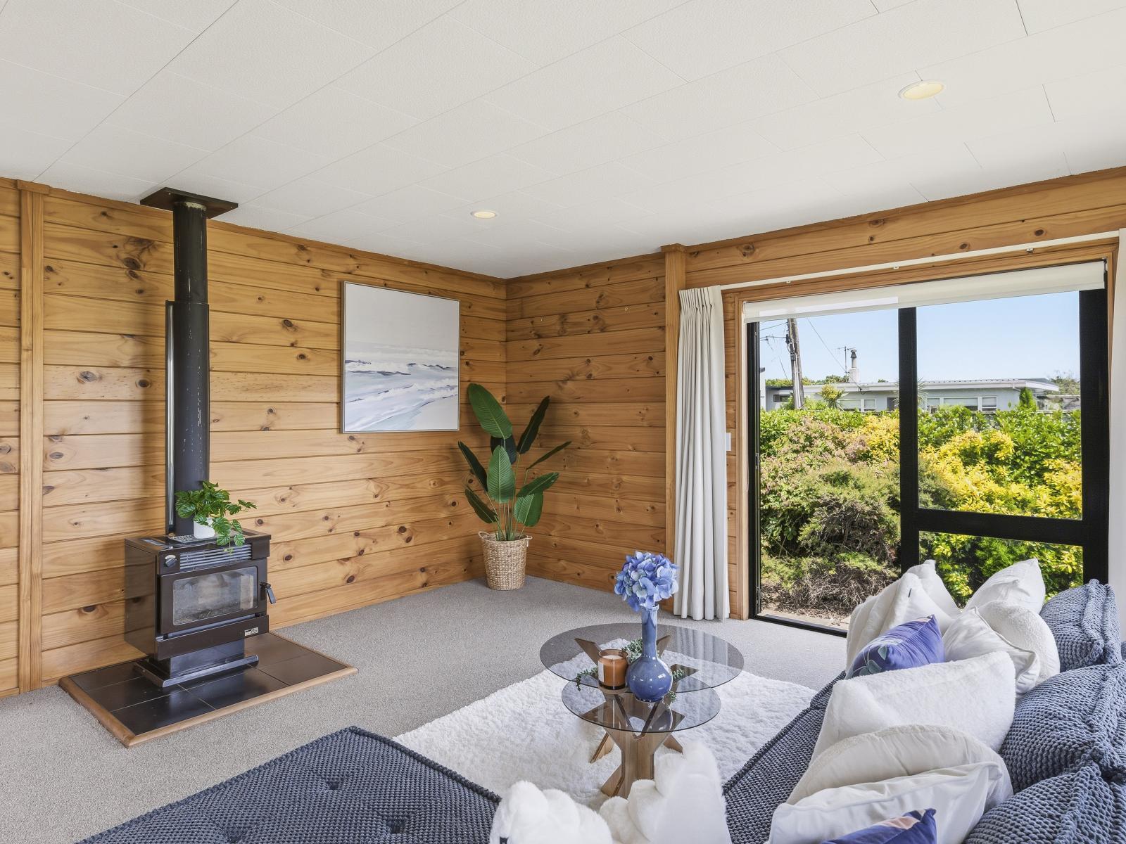 130 Renown Road, Raumati South