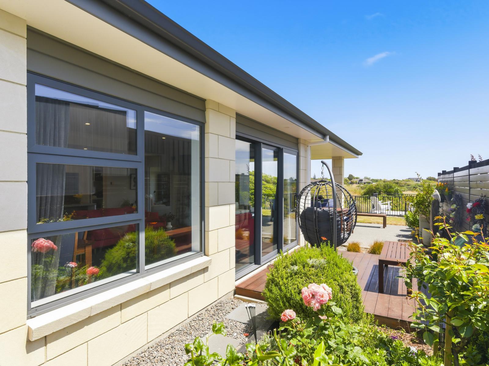 19 Taranui Way, Paraparaumu Beach