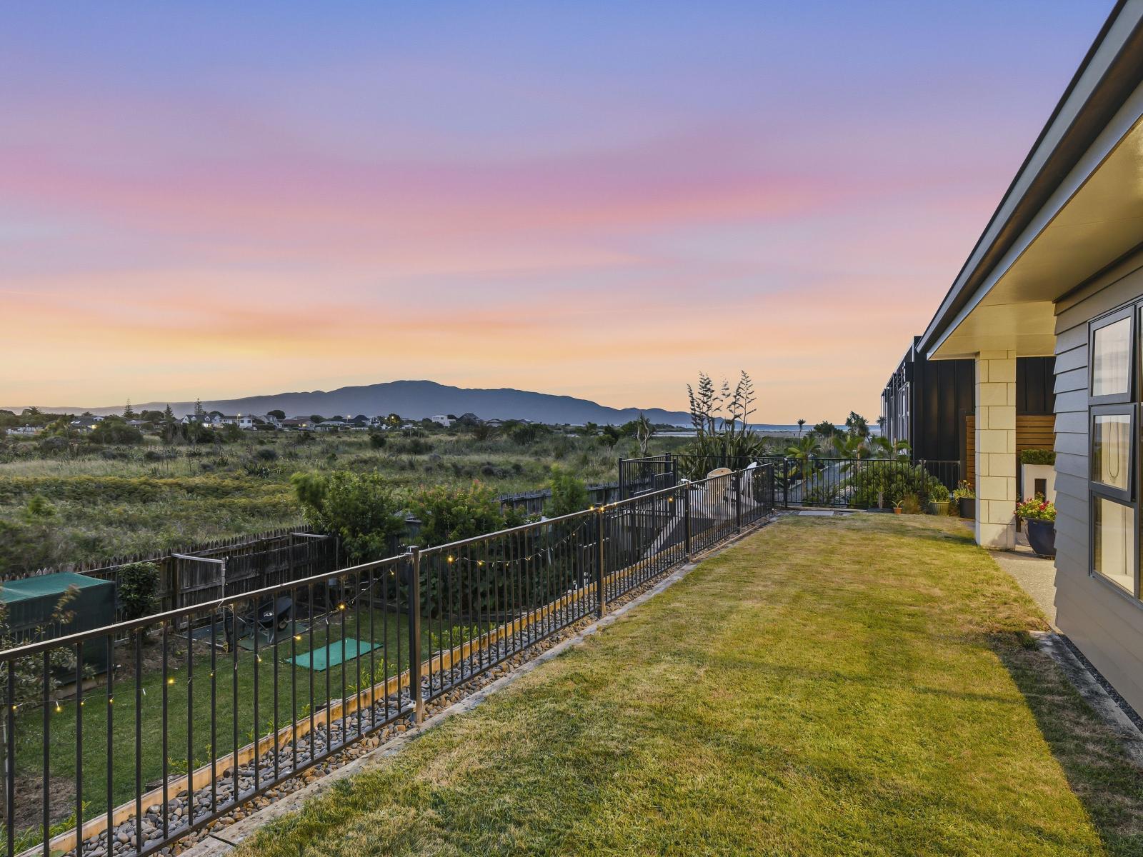 19 Taranui Way, Paraparaumu Beach