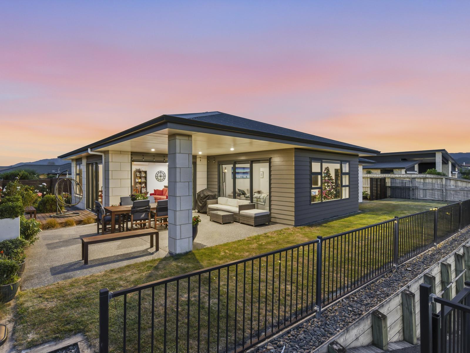 19 Taranui Way, Paraparaumu Beach