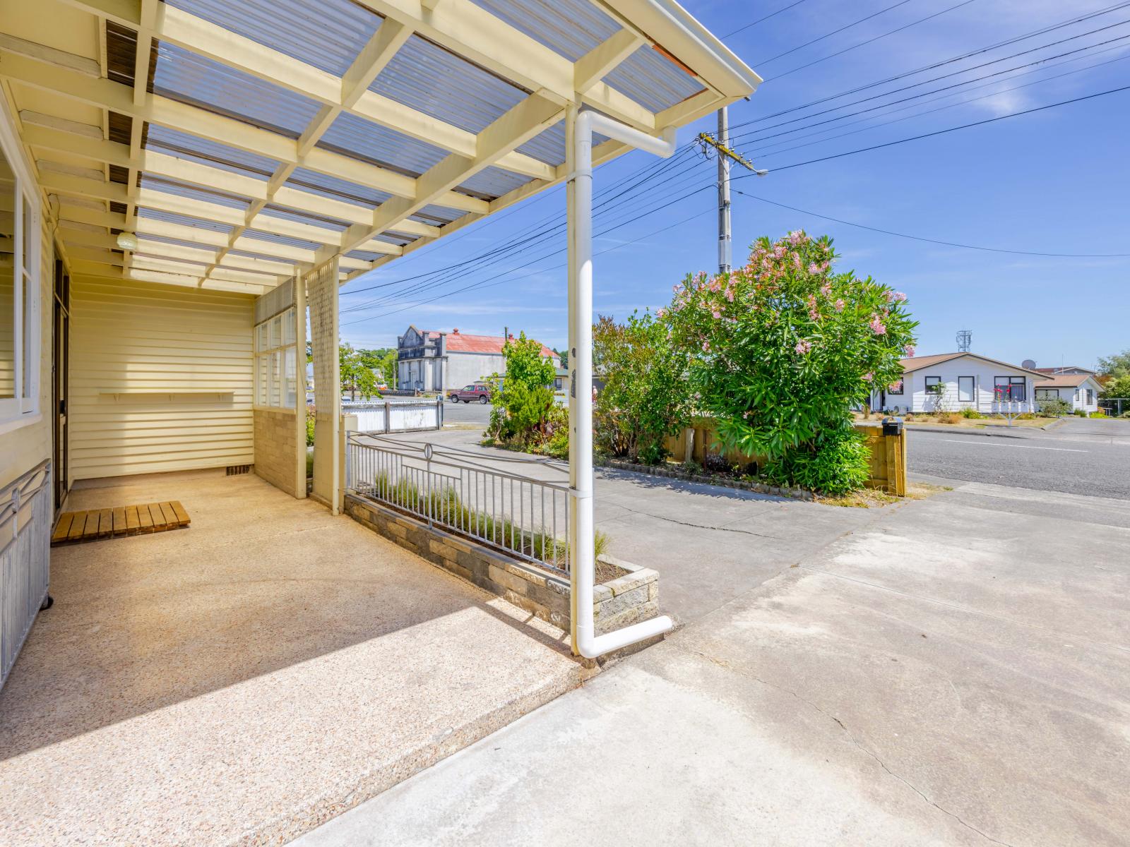 5B Wellington Road, Waipukurau