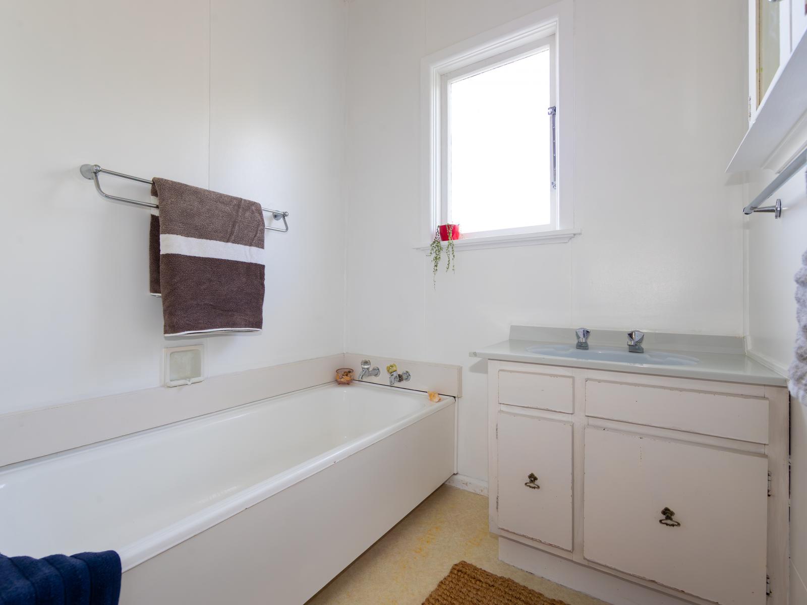 263 Kennedy Road, Onekawa