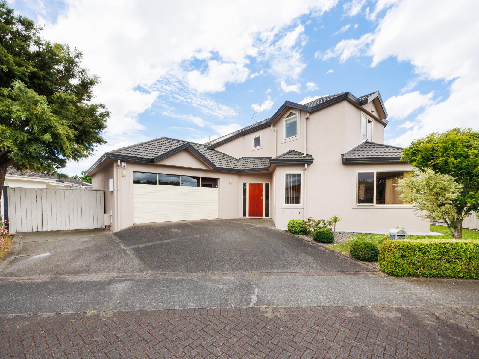 9 Balmoral Drive, Terrace End