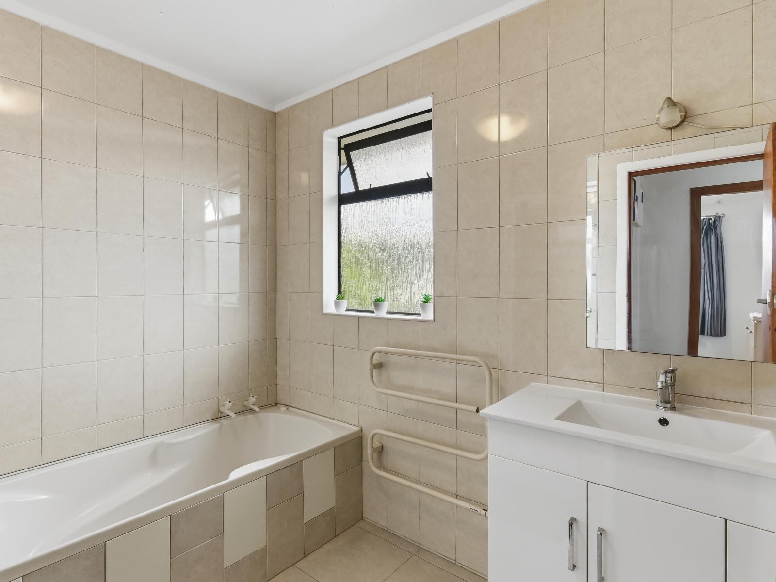 49 Walton Road, Paraparaumu Beach