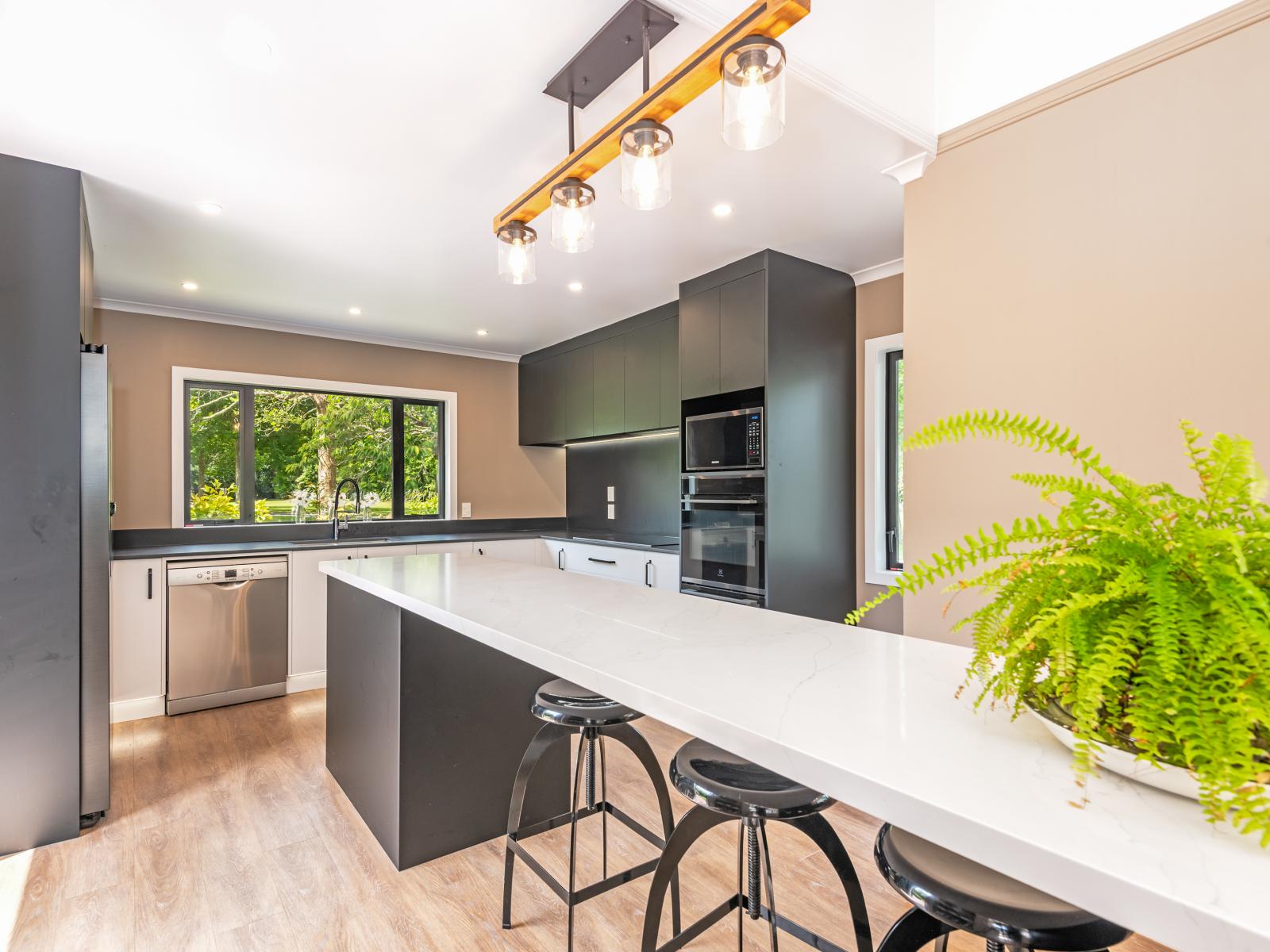 52 Turitea Road, Fitzherbert