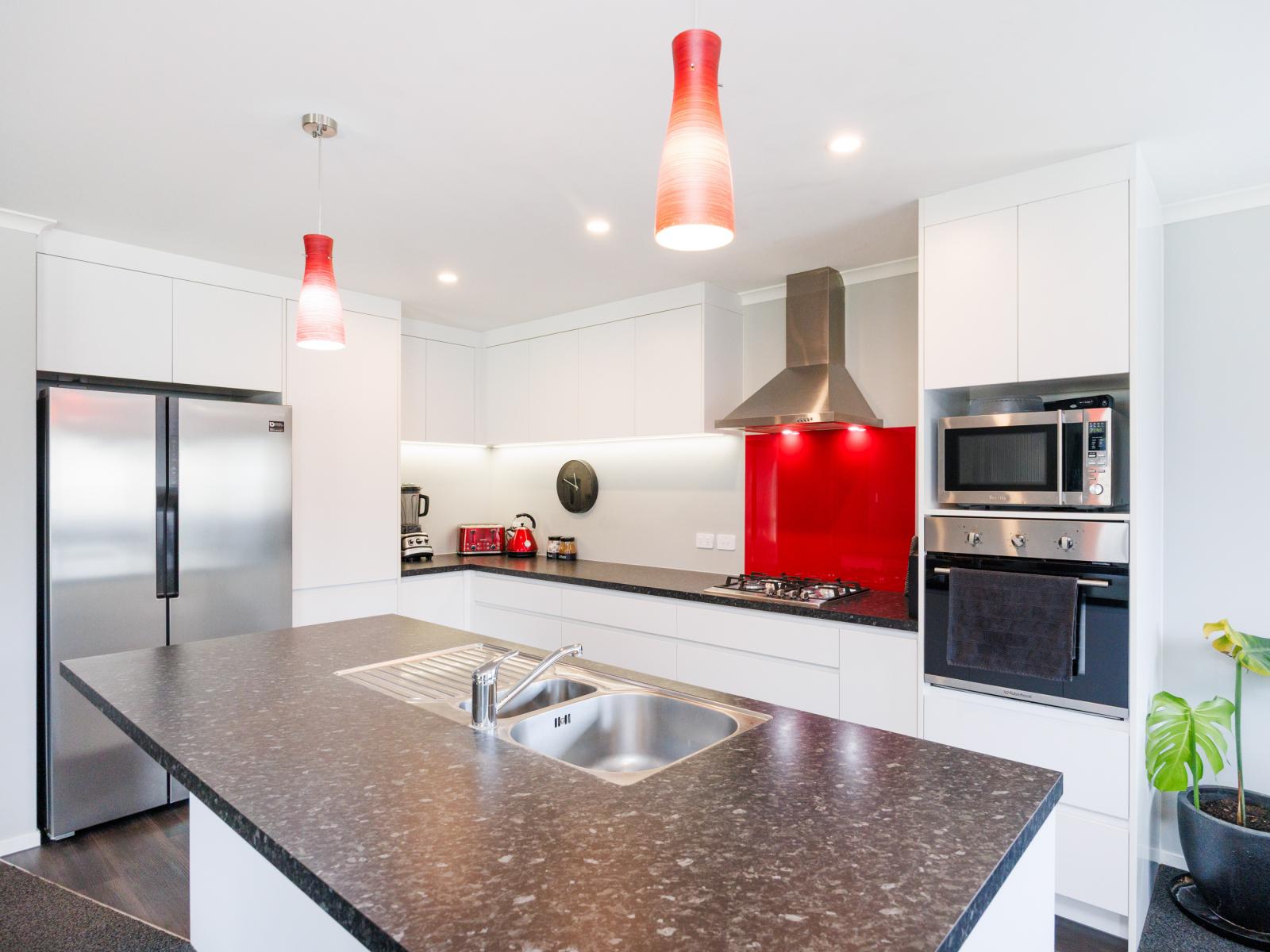 23 Sandown Avenue, Himatangi Beach