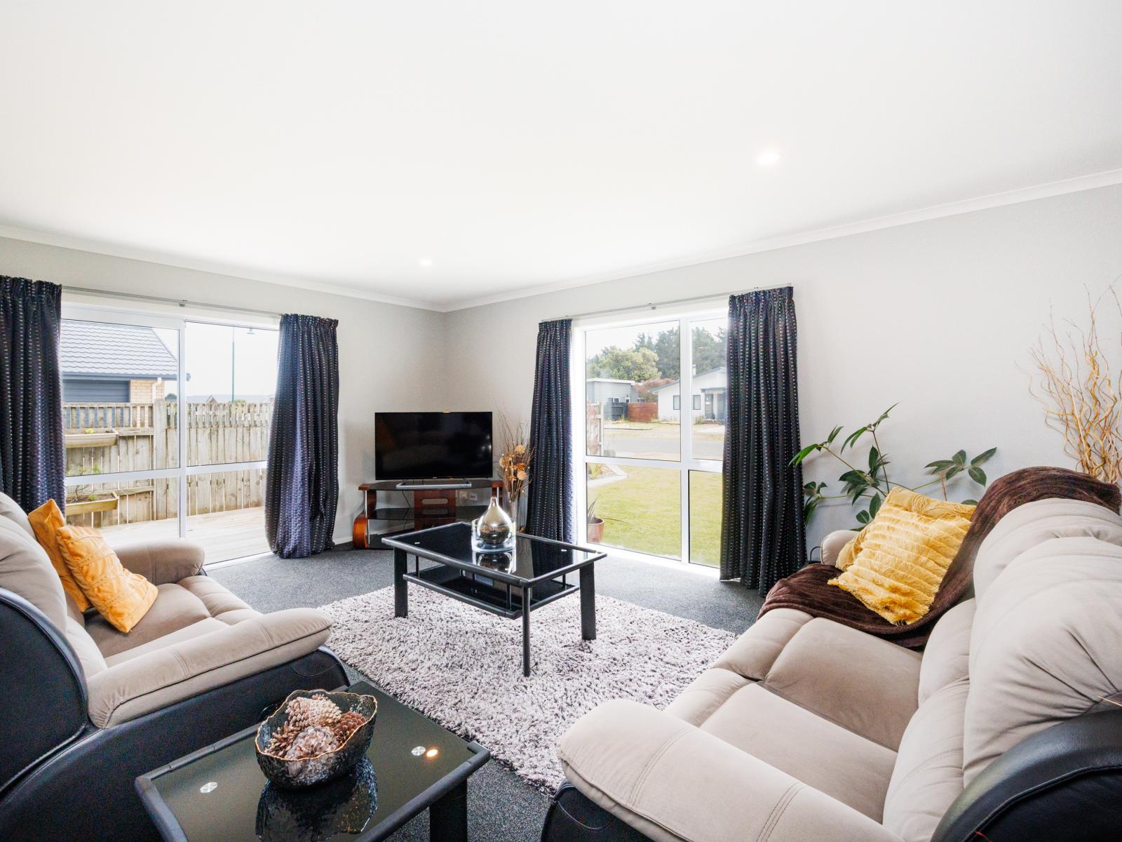 23 Sandown Avenue, Himatangi Beach