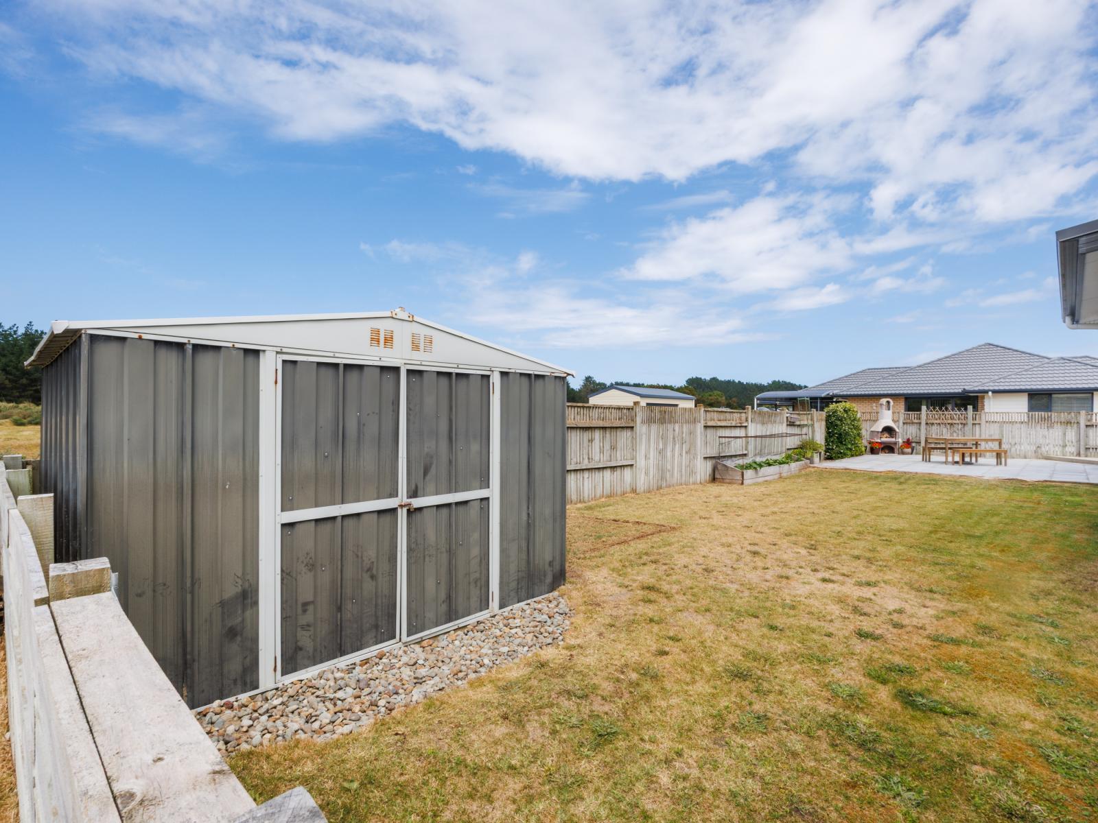23 Sandown Avenue, Himatangi Beach