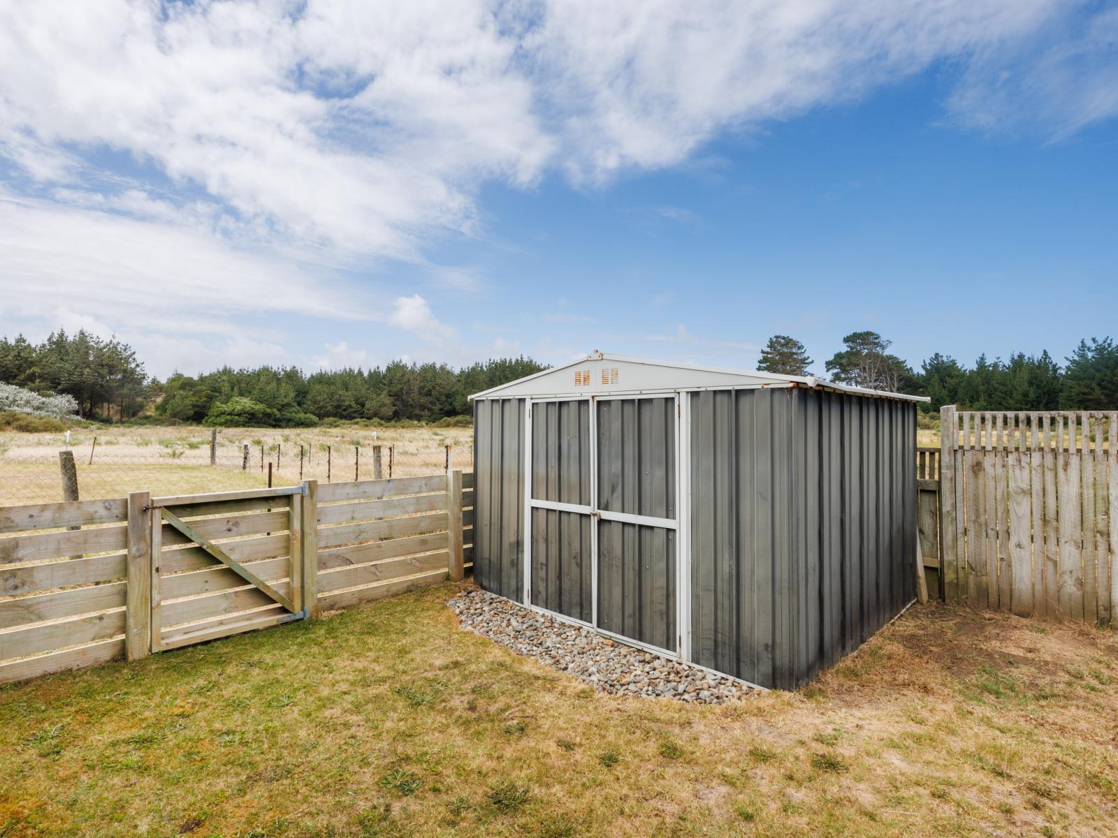 23 Sandown Avenue, Himatangi Beach