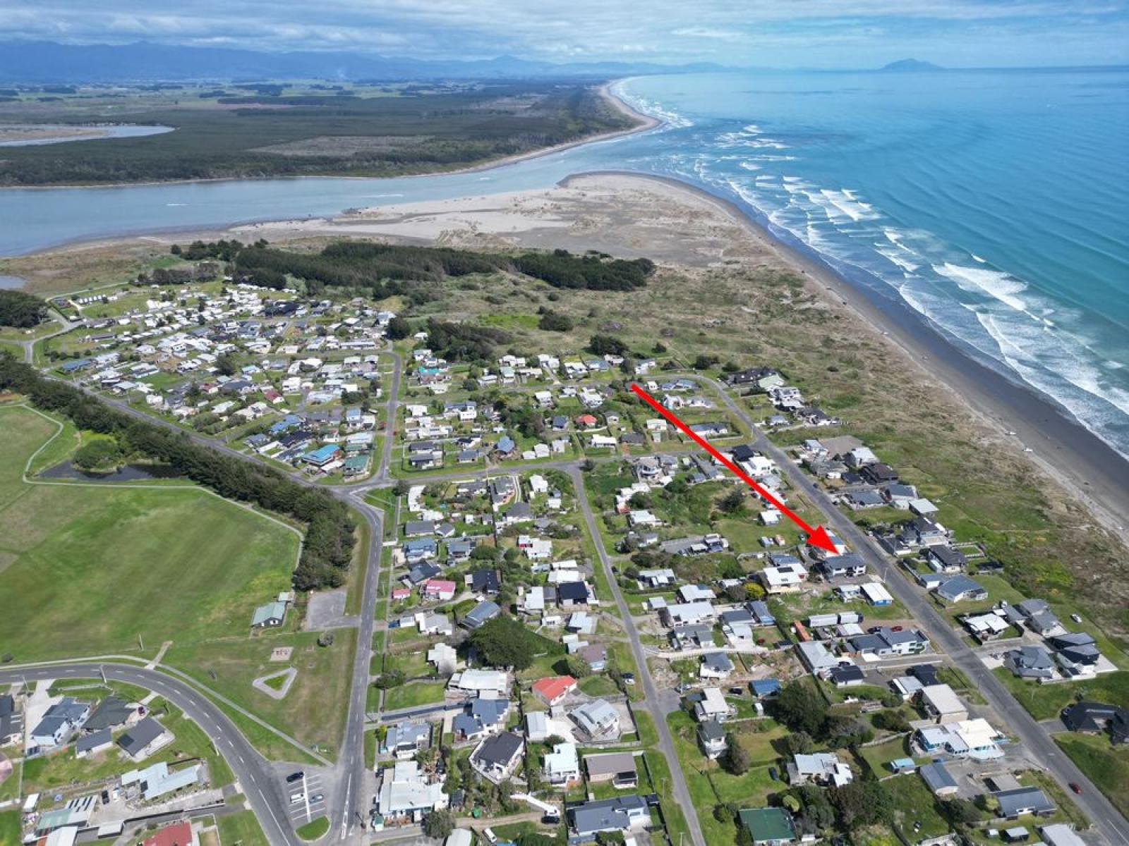 17 Marine Parade, Foxton Beach