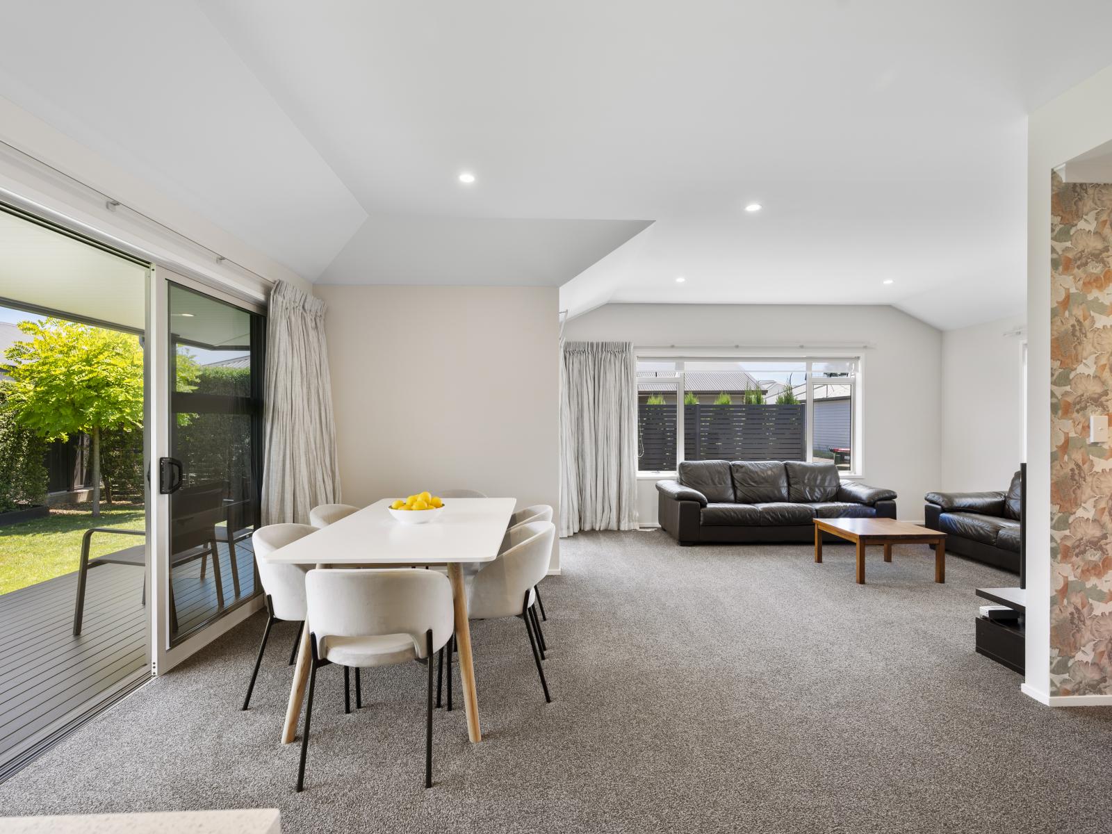 5 Arbuckle Road, Frimley