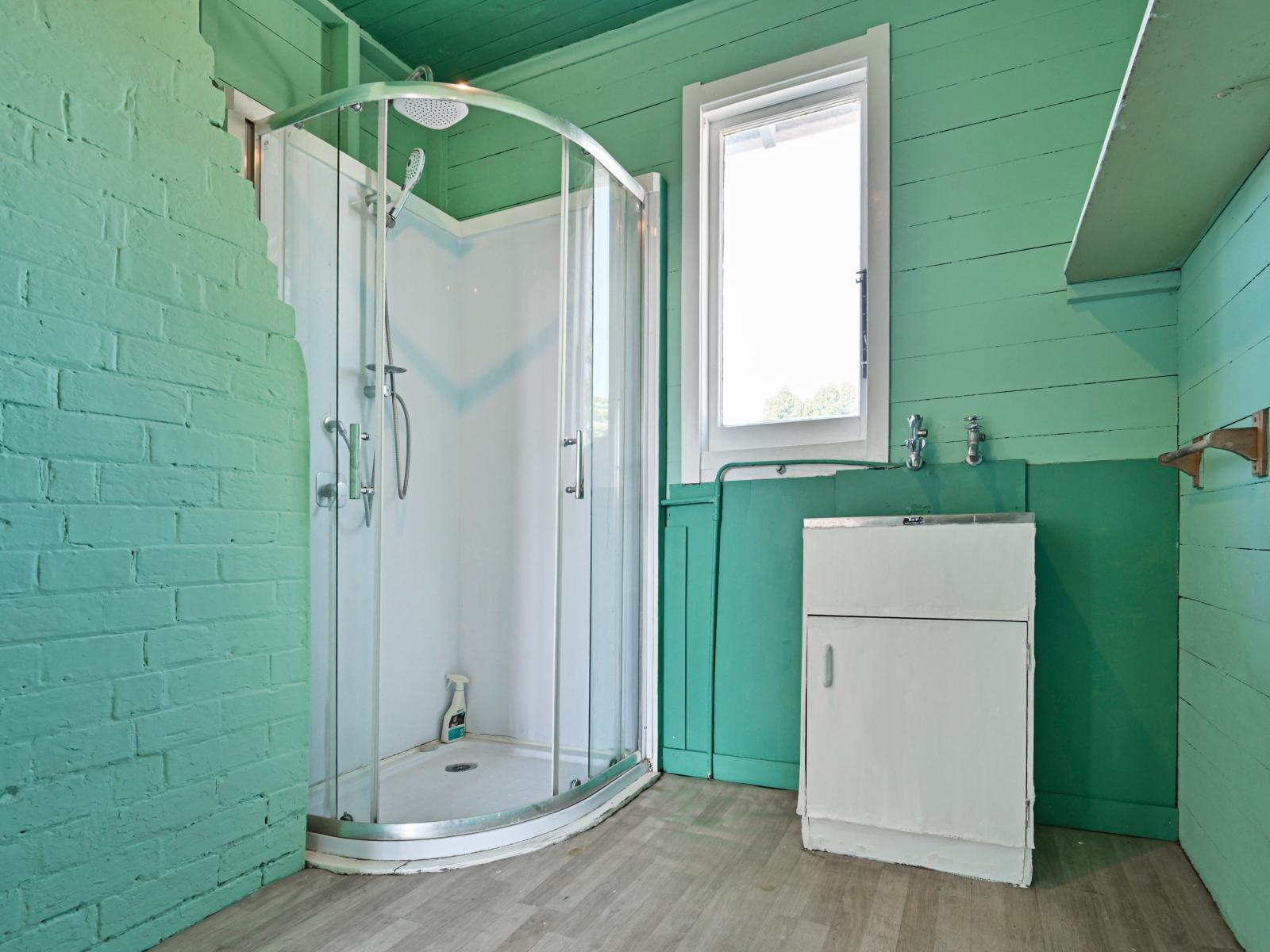 400 Nelson Street North, Hastings