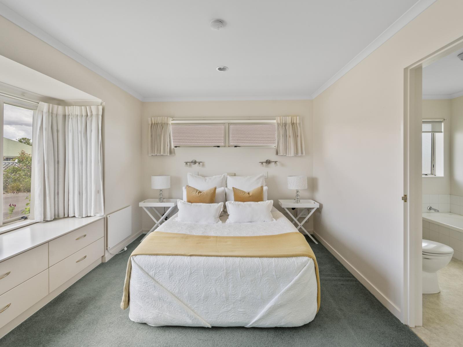 9/212 Grove Road, Mayfair