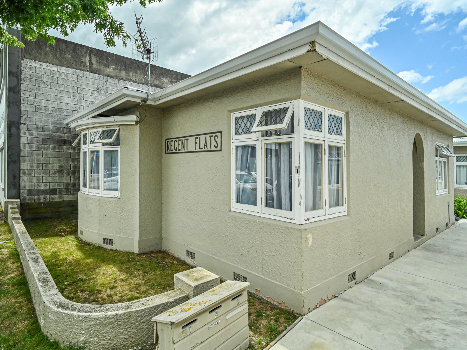 Unit 1, 402 Queen Street East, Hastings