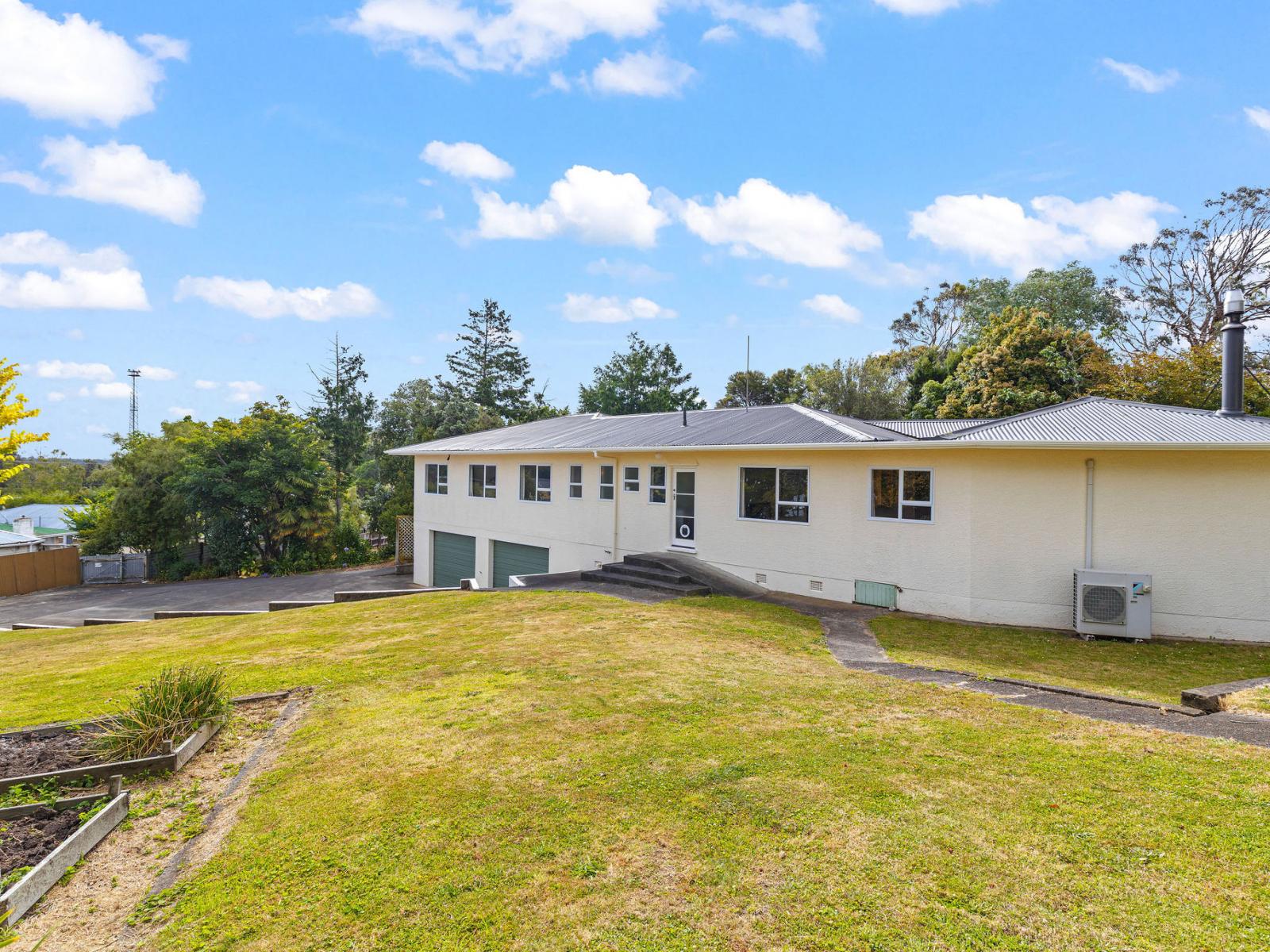 157 No 3 Line, Whanganui East