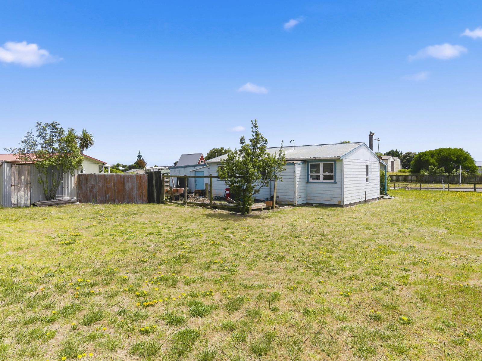 7 Takitimu Street, Waitarere Beach