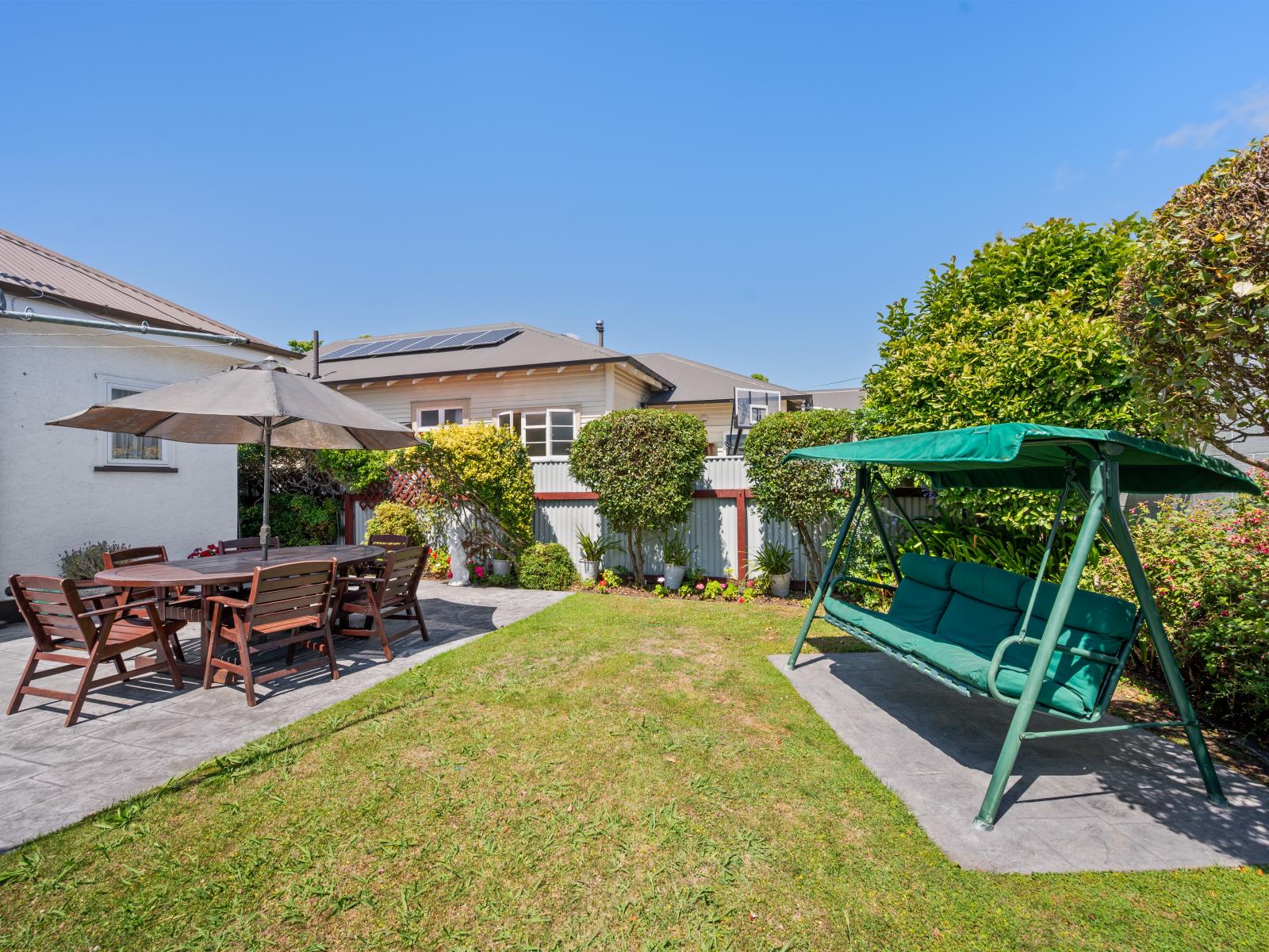 405 Willowpark Road South, Akina