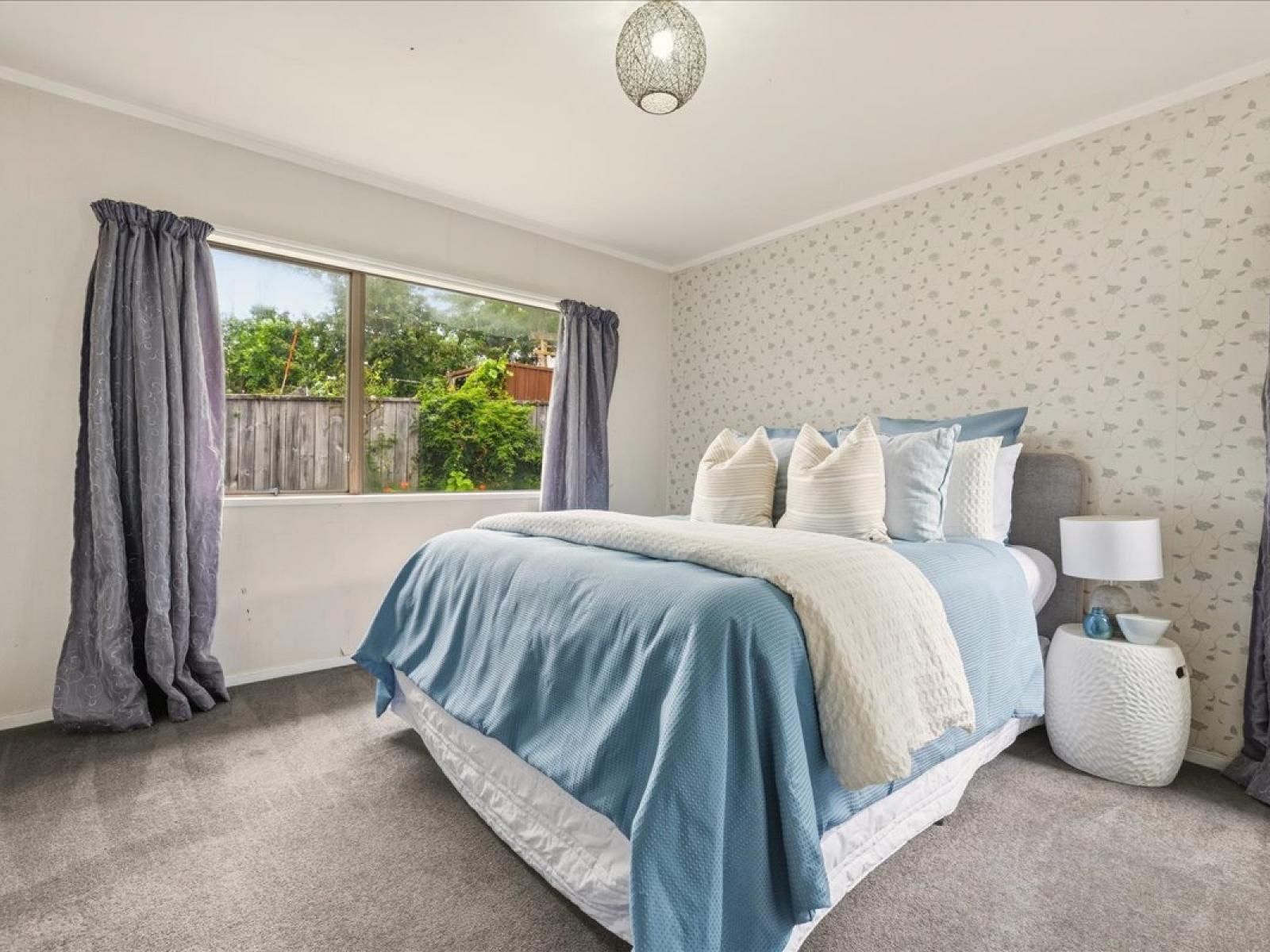 49 Heron Avenue East, Matua