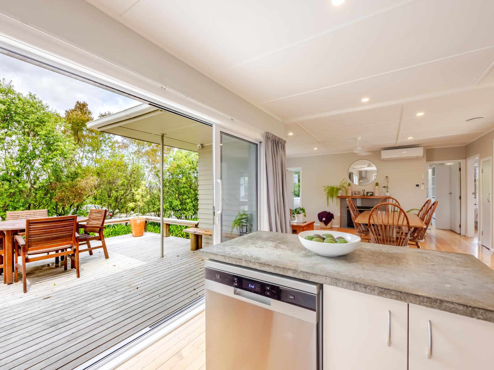 6 Eden Terrace, Waipukurau