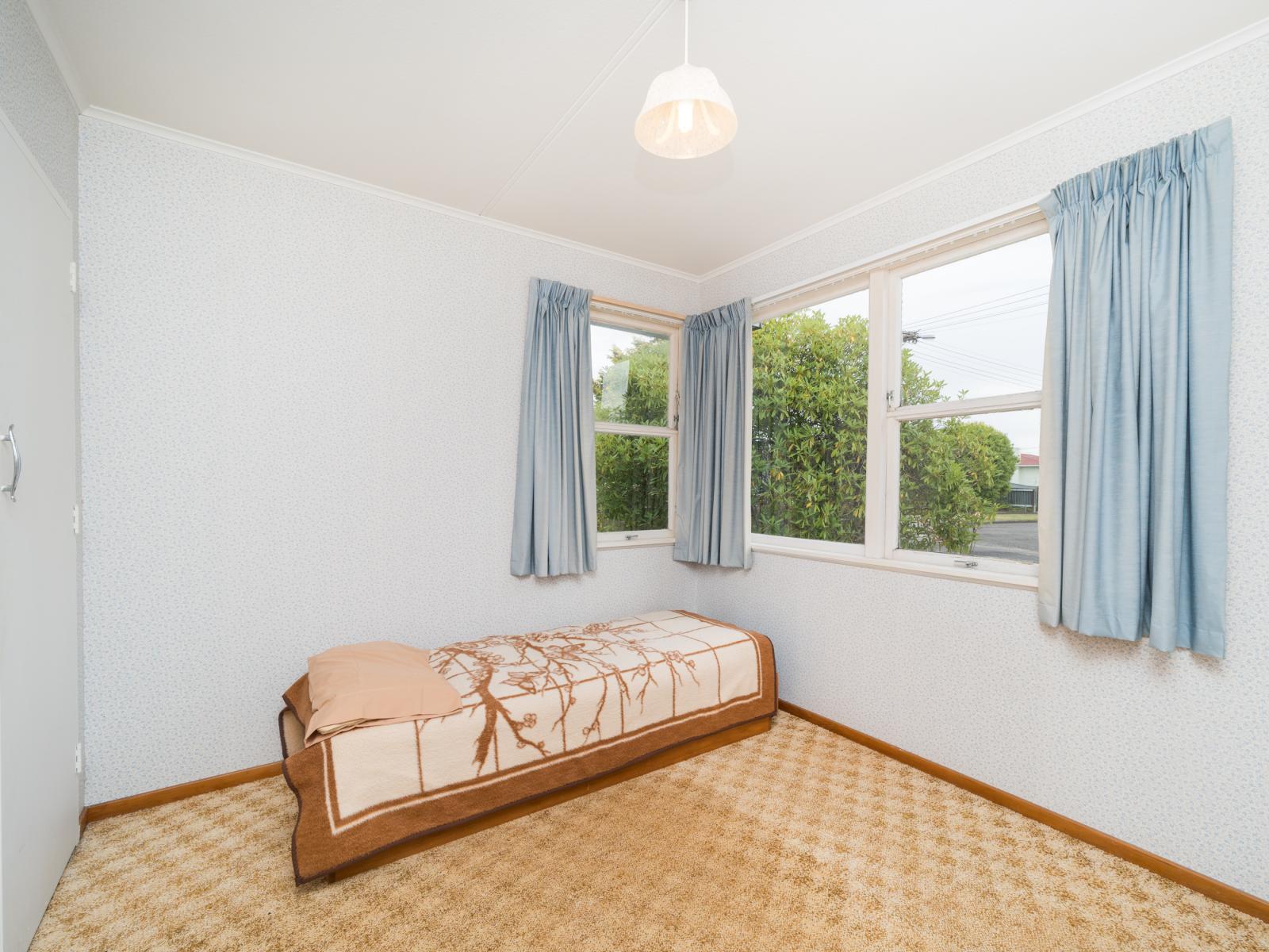 46 Duff Crescent, Highbury