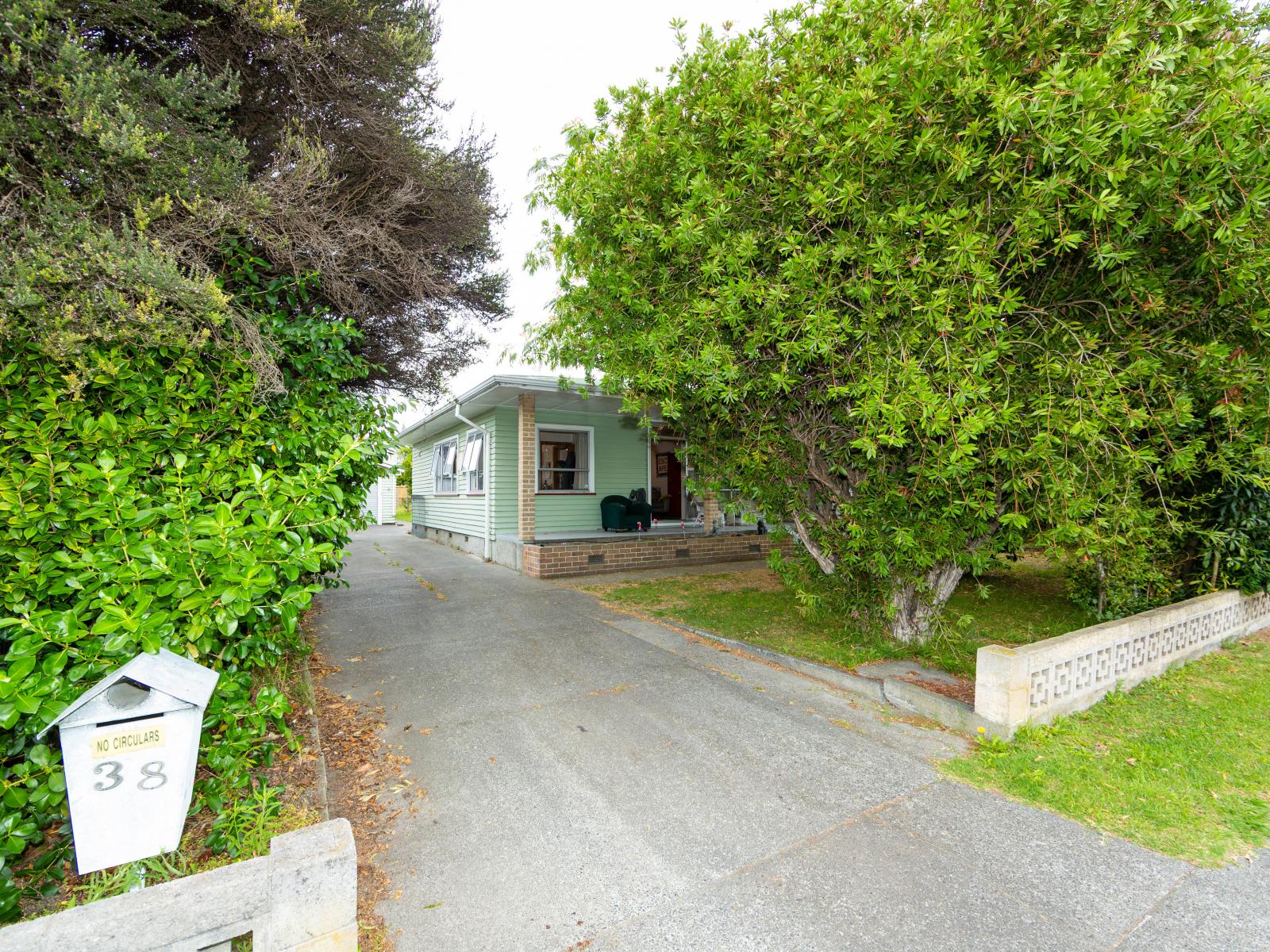 38 Wycliffe Street, Onekawa